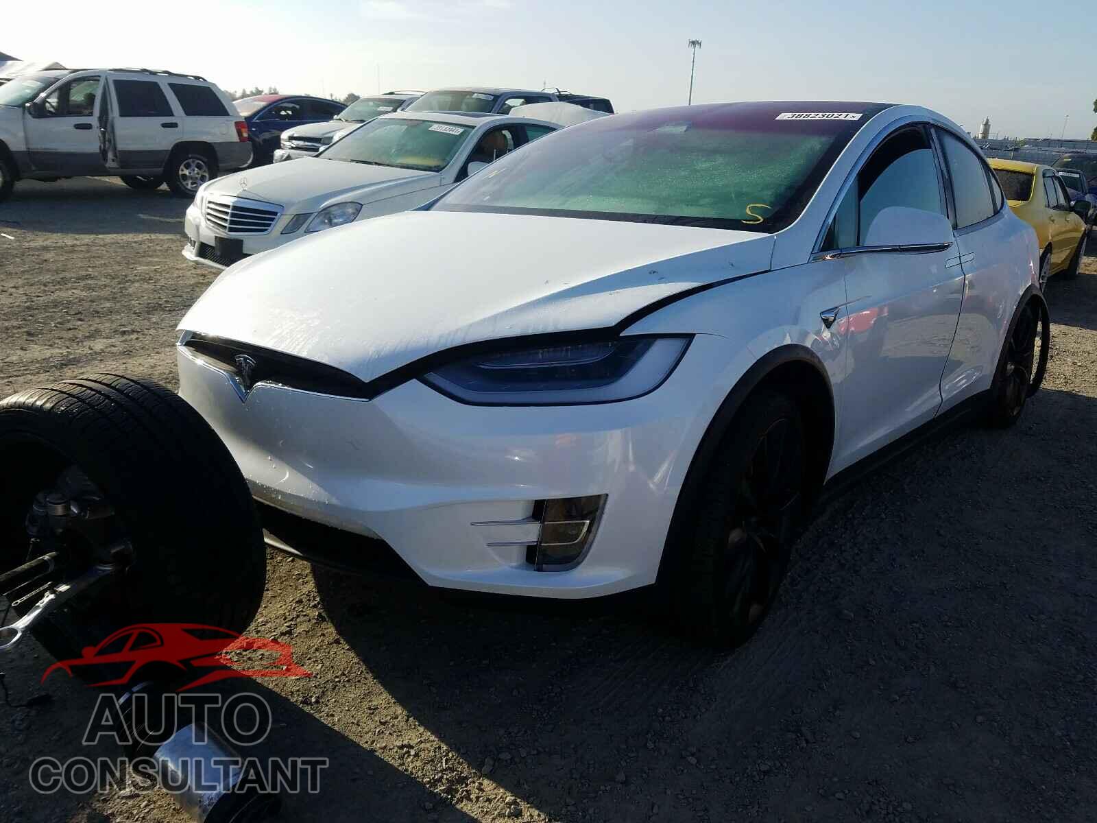 TESLA MODEL X 2020 - 5YJXCBE44LF246259