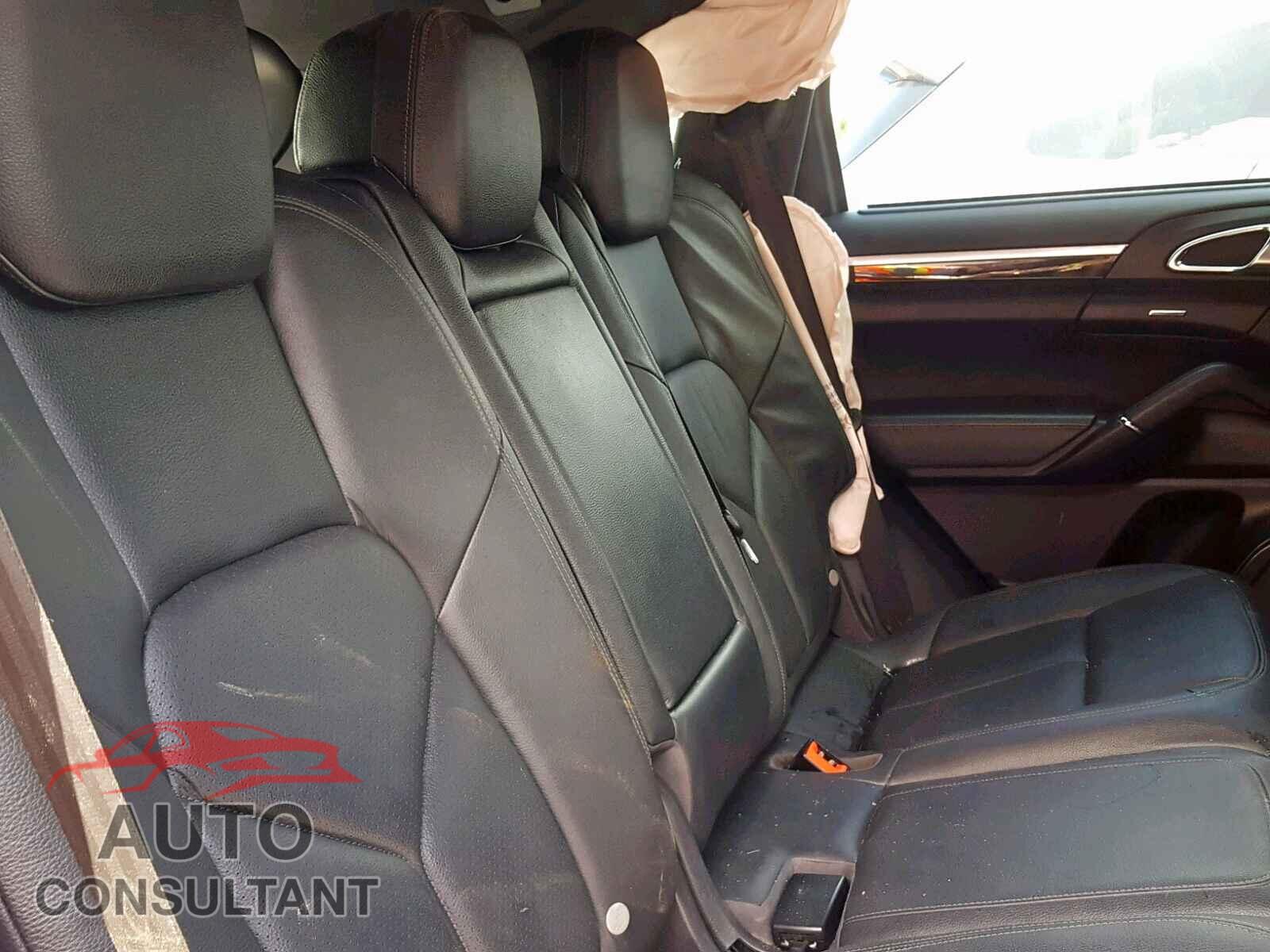 PORSCHE CAYENNE S 2011 - WP1AB2A23BLA43595