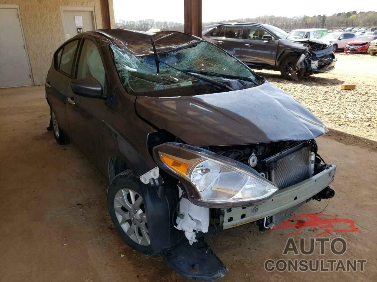 NISSAN VERSA 2017 - 3N1CN7AP0HL904452