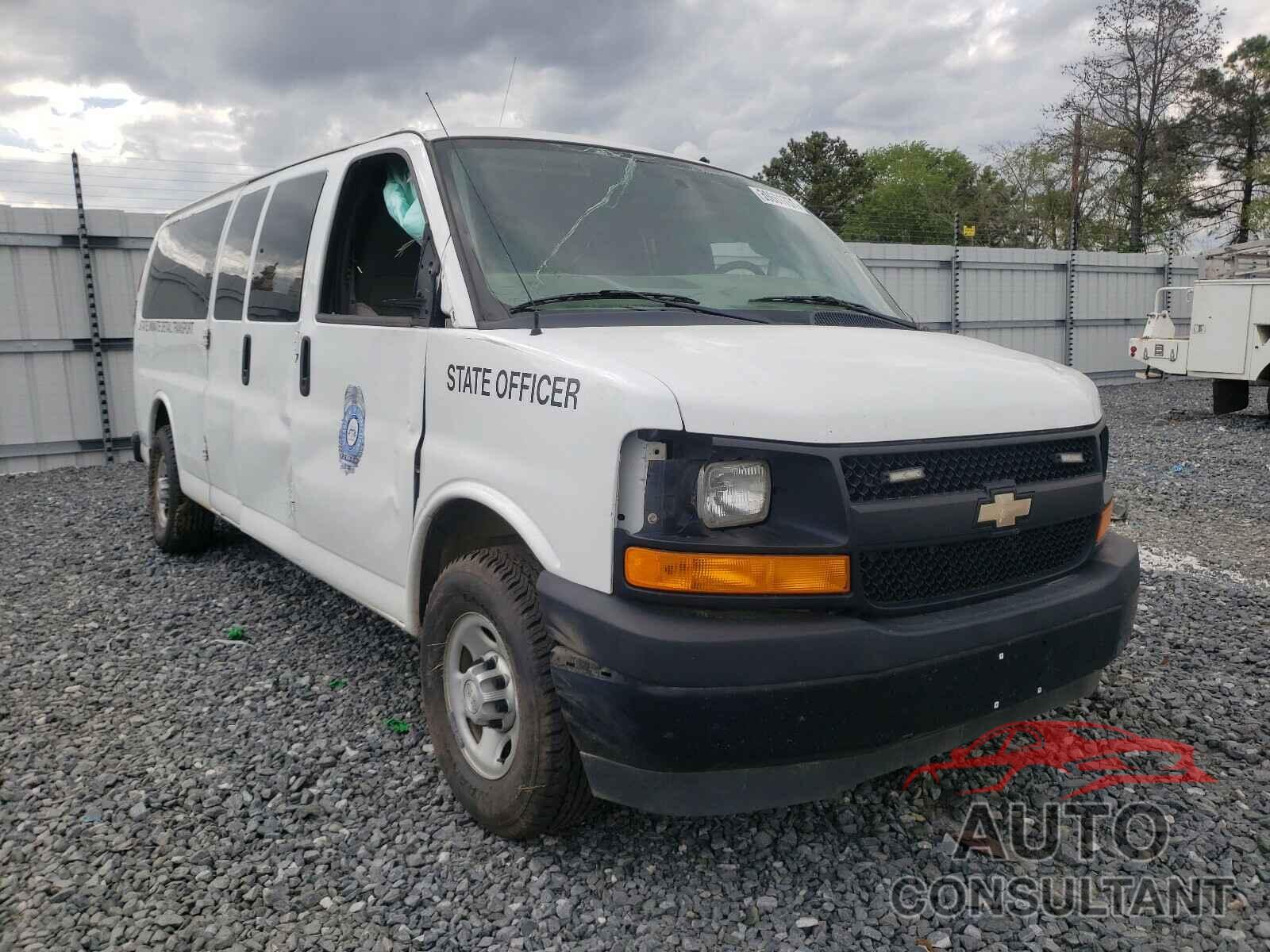 CHEVROLET EXPRESS 2017 - 1GAZGNFG8H1135035