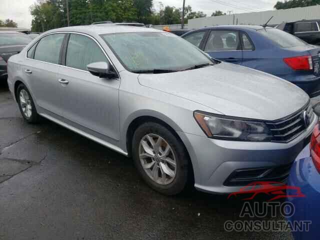 VOLKSWAGEN PASSAT 2016 - 1VWAT7A34GC044022