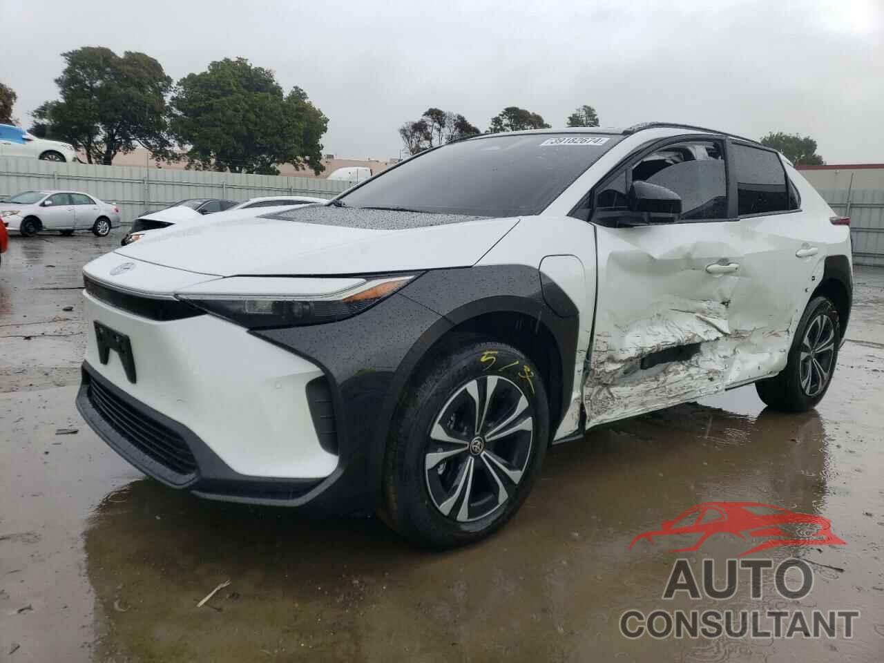 TOYOTA BZ4X XLE 2023 - JTMAAAAA2PA027753
