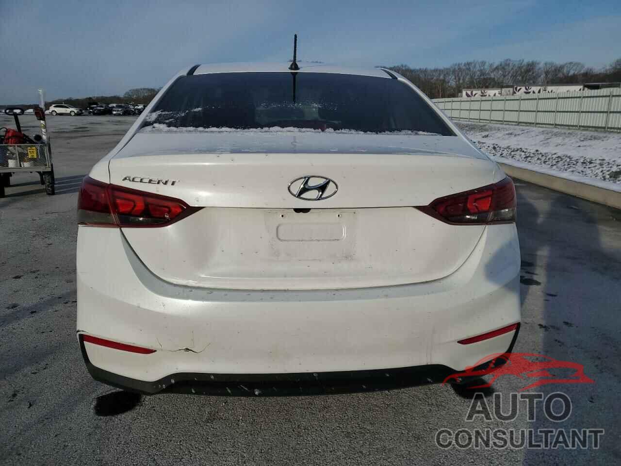 HYUNDAI ACCENT 2018 - 3KPC24A33JE020761