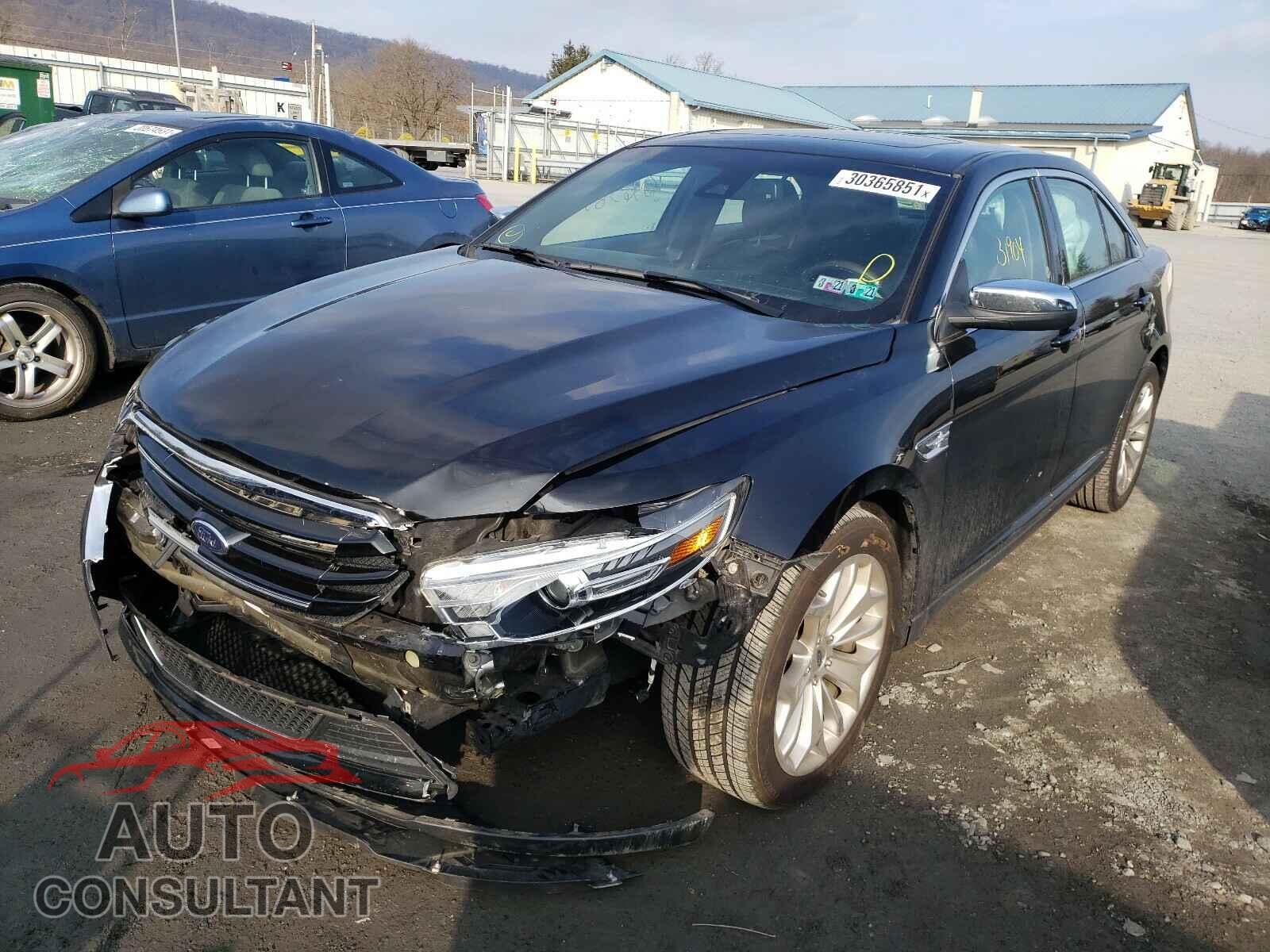 FORD TAURUS 2018 - 1FAHP2F84JG130336