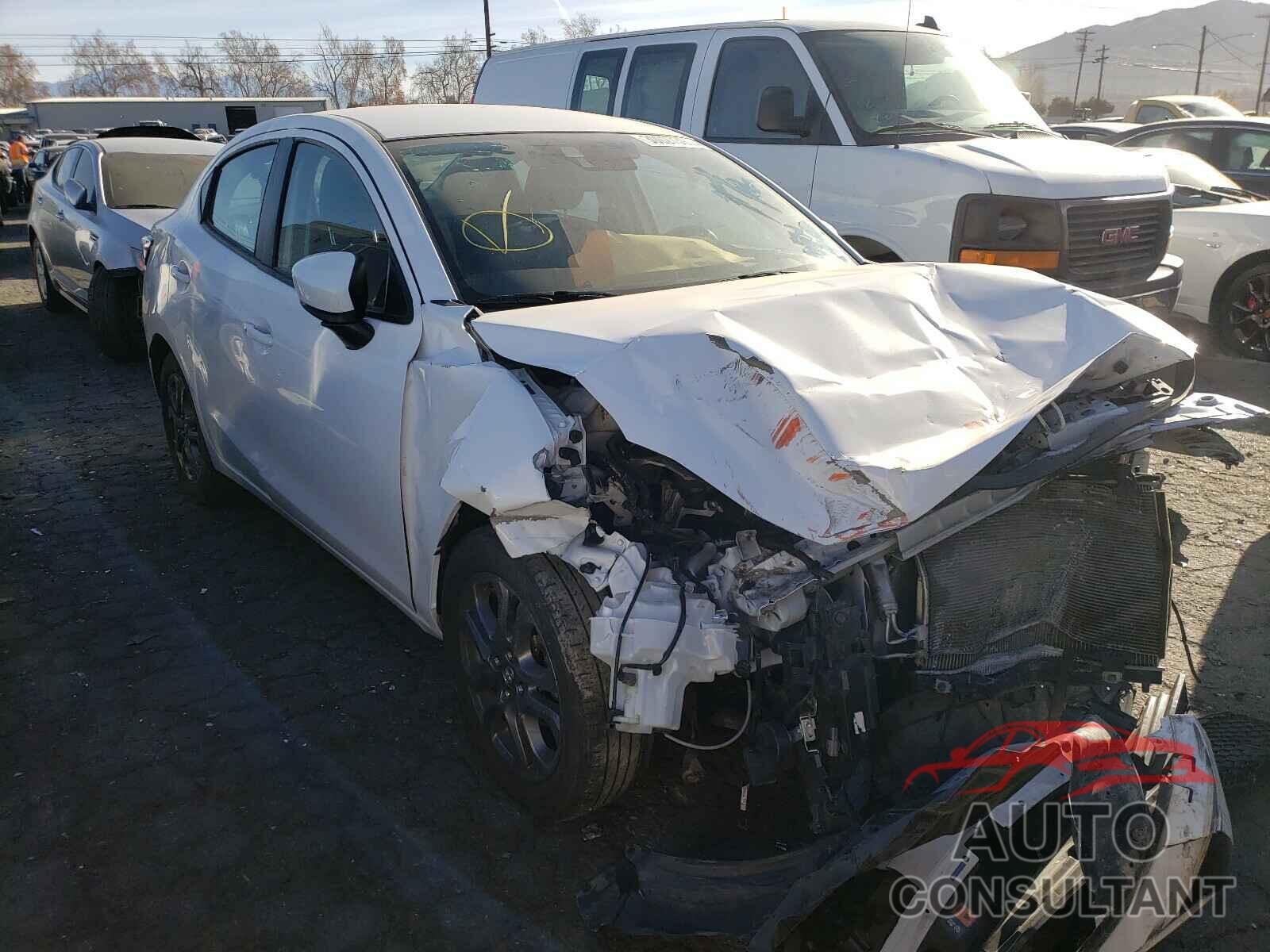 TOYOTA YARIS 2019 - 3MYDLBYV9KY525007