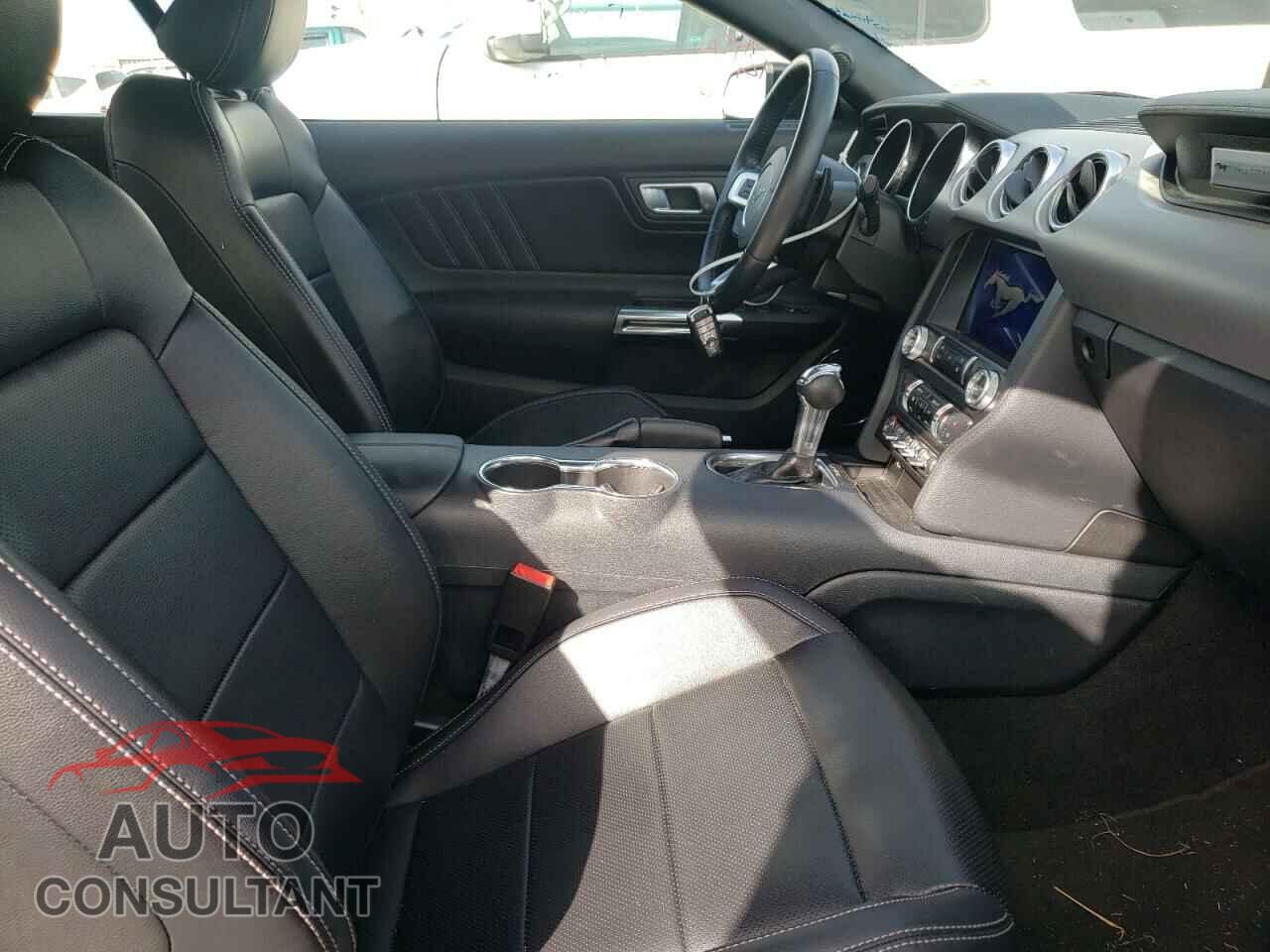 FORD MUSTANG 2021 - 1FATP8UH7M5122330