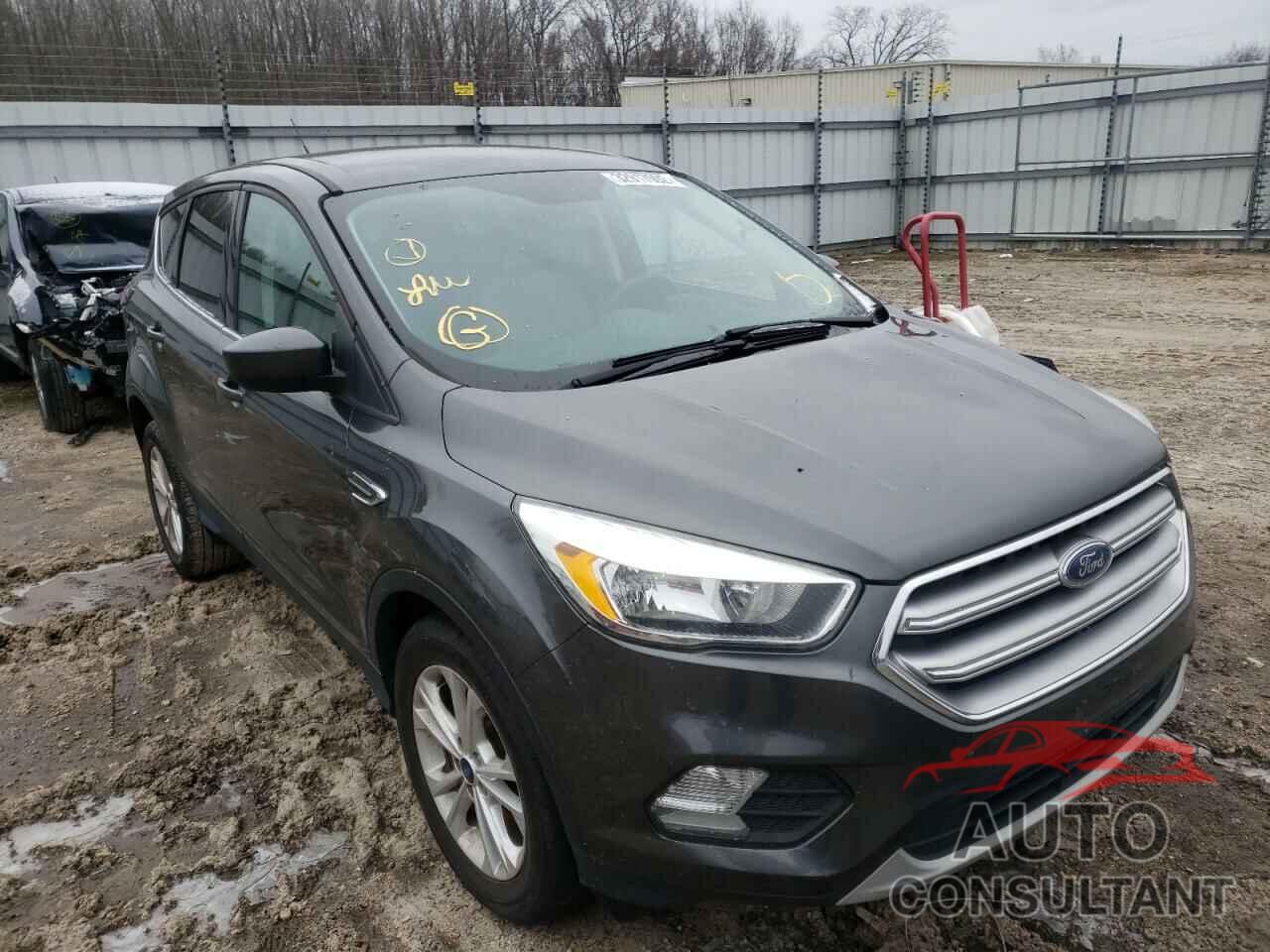 FORD ESCAPE 2017 - 1FMCU0GD0HUA40489