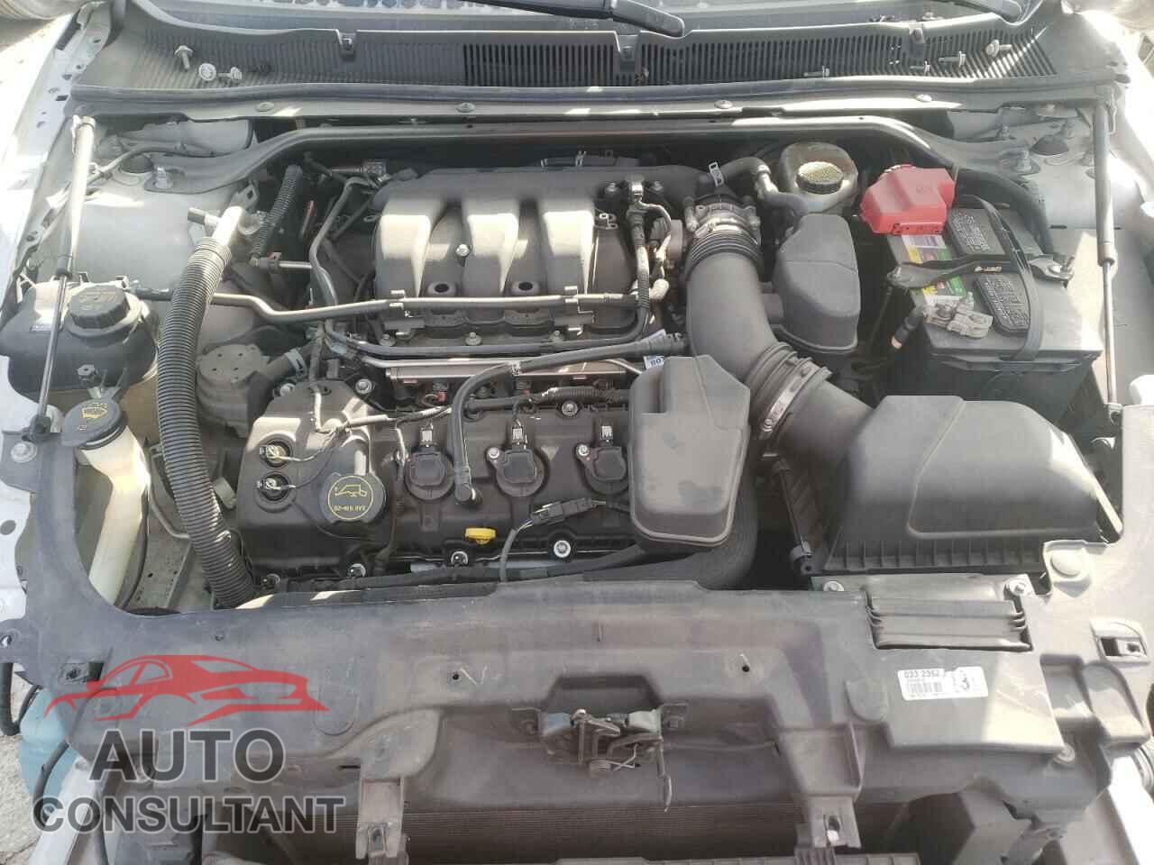 FORD TAURUS 2017 - 1FAHP2D87HG109879