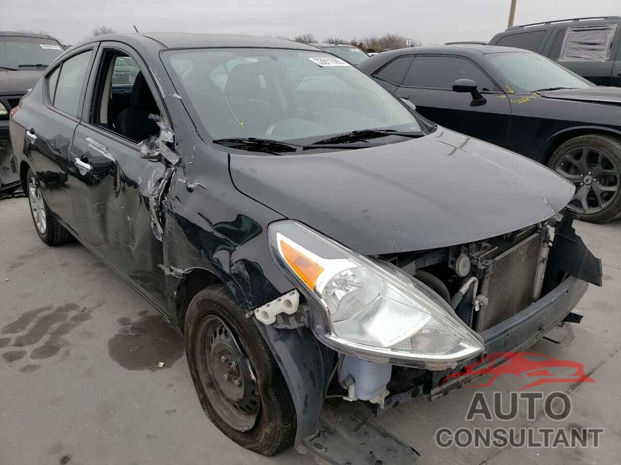 NISSAN VERSA 2017 - 3N1CN7APXHK405129