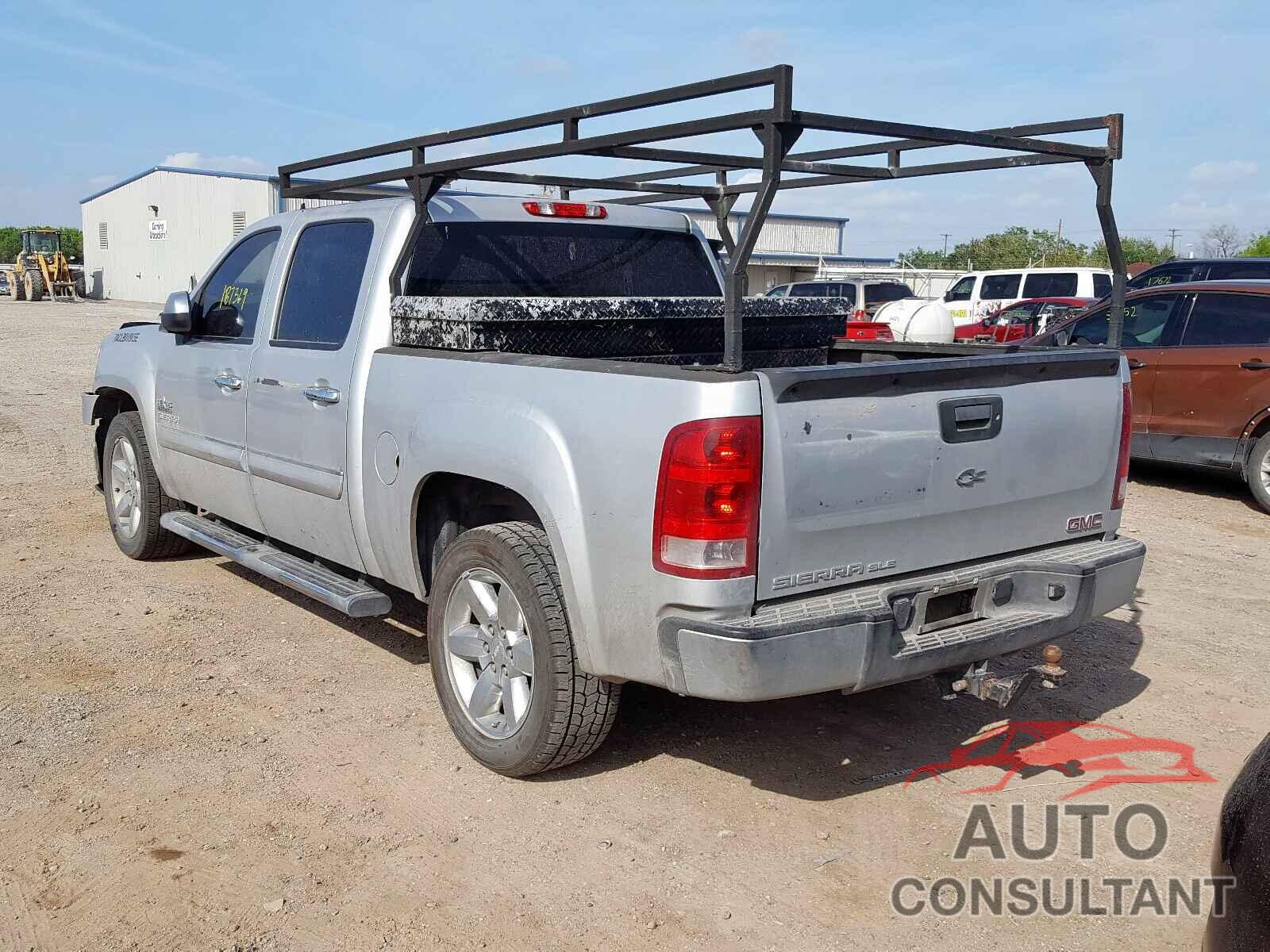 GMC SIERRA 2013 - 5YJSA1E44LF415481