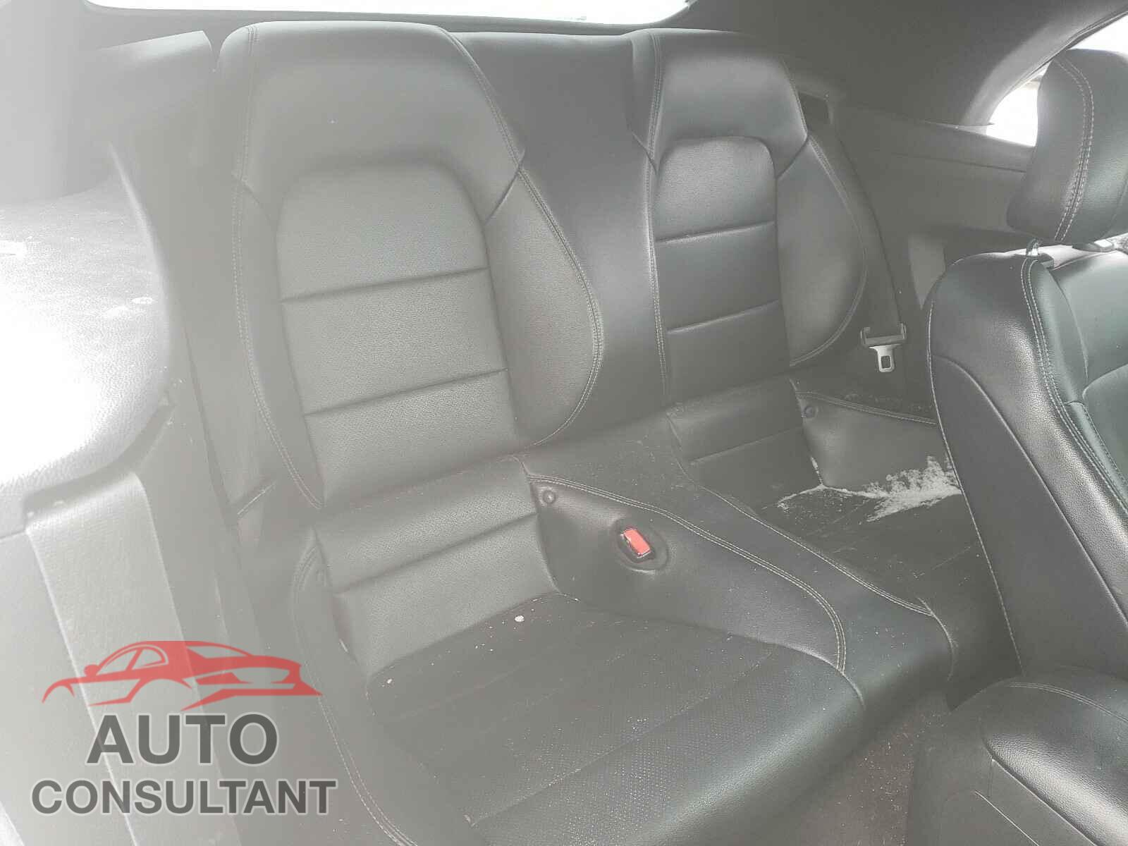 FORD MUSTANG 2016 - 1FATP8UH2G5243352