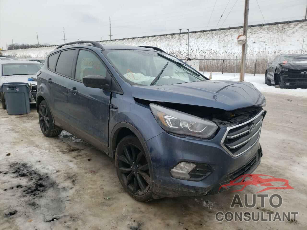 FORD ESCAPE 2018 - 1FMCU0GD5JUB07822