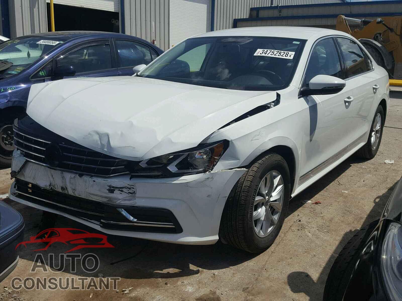 VOLKSWAGEN PASSAT 2017 - 1VWAT7A34HC065311