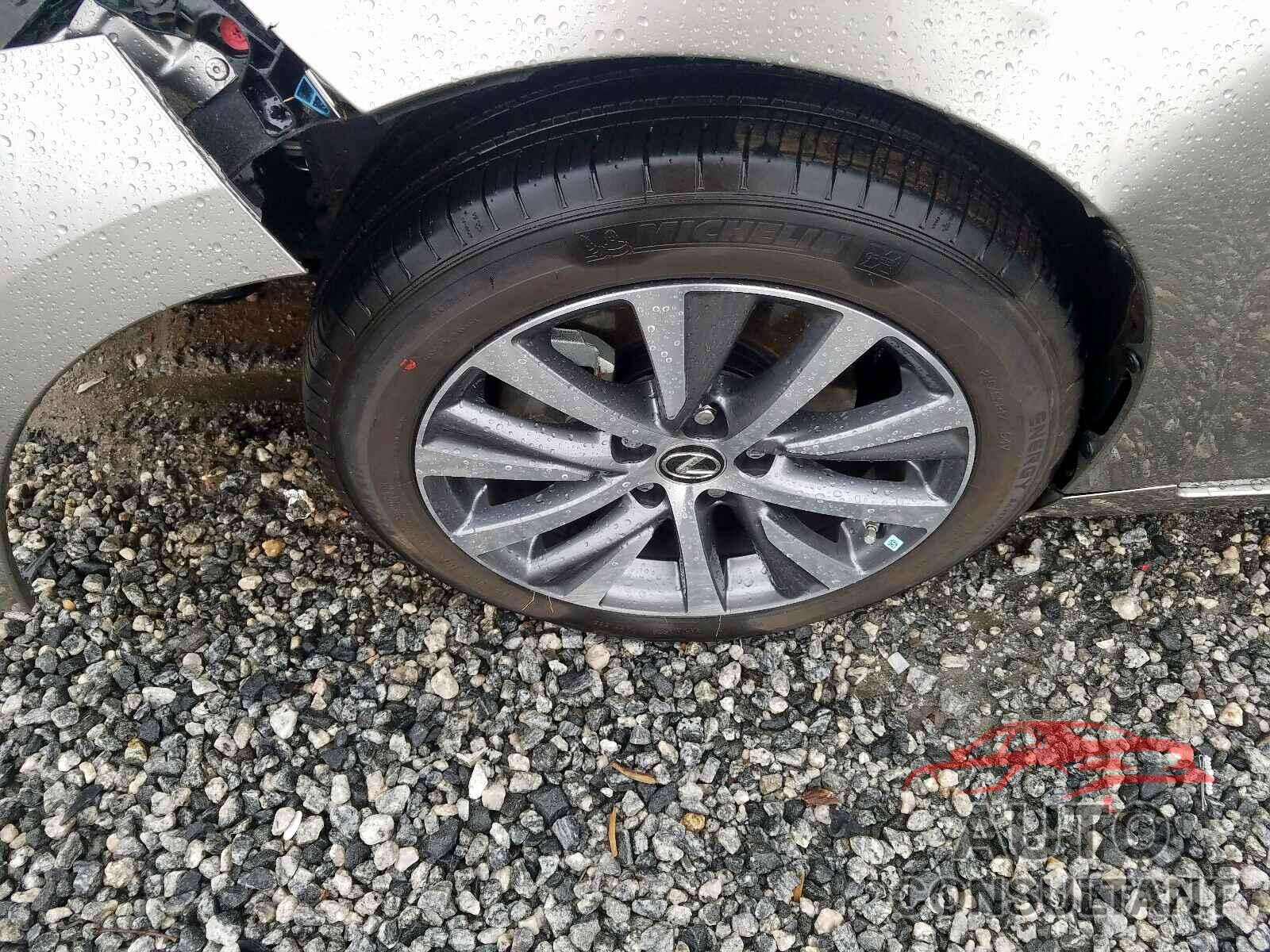 LEXUS ES350 2020 - 58ADZ1B16LU052995