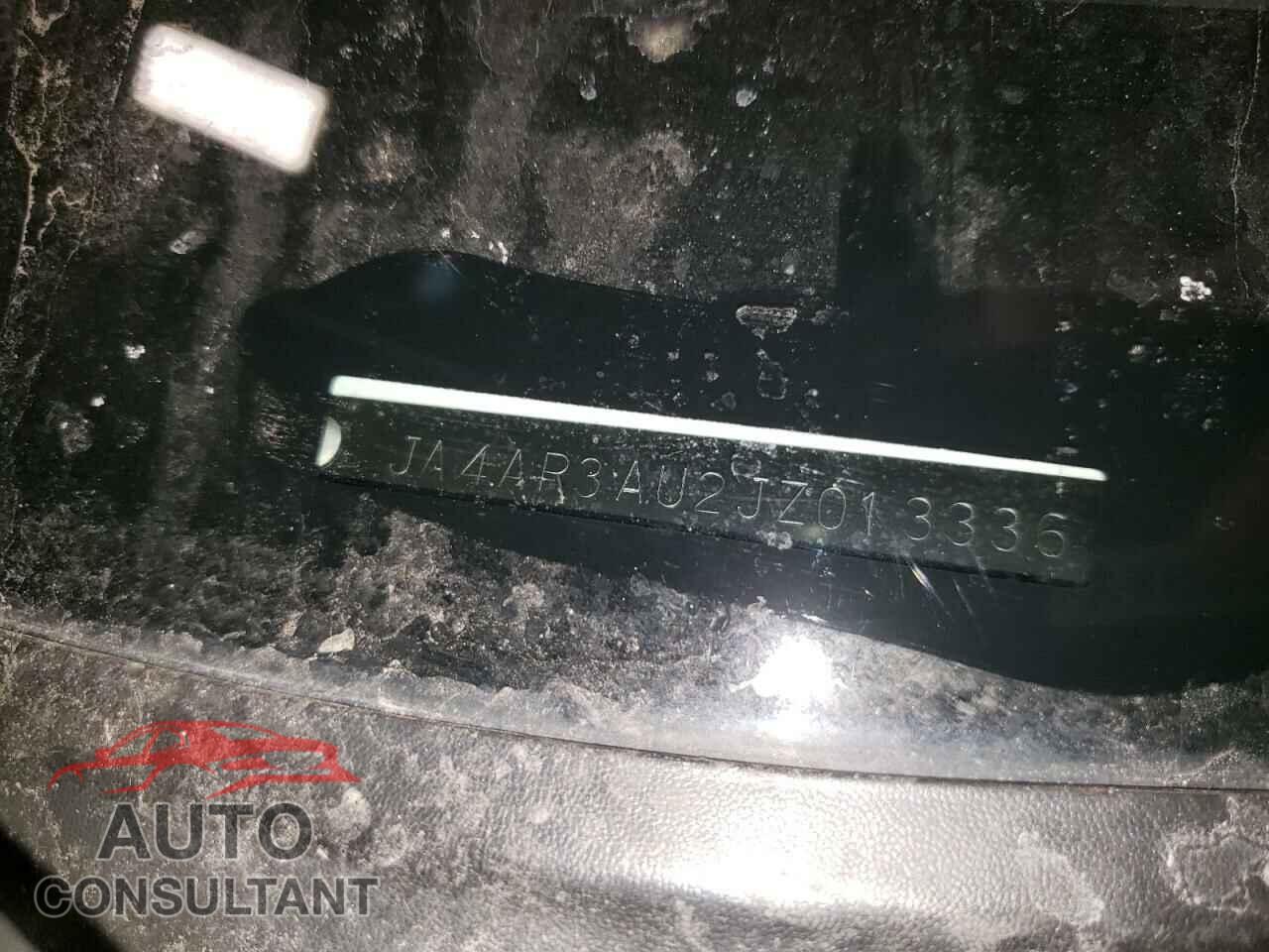 MITSUBISHI OUTLANDER 2018 - JA4AR3AU2JZ013336