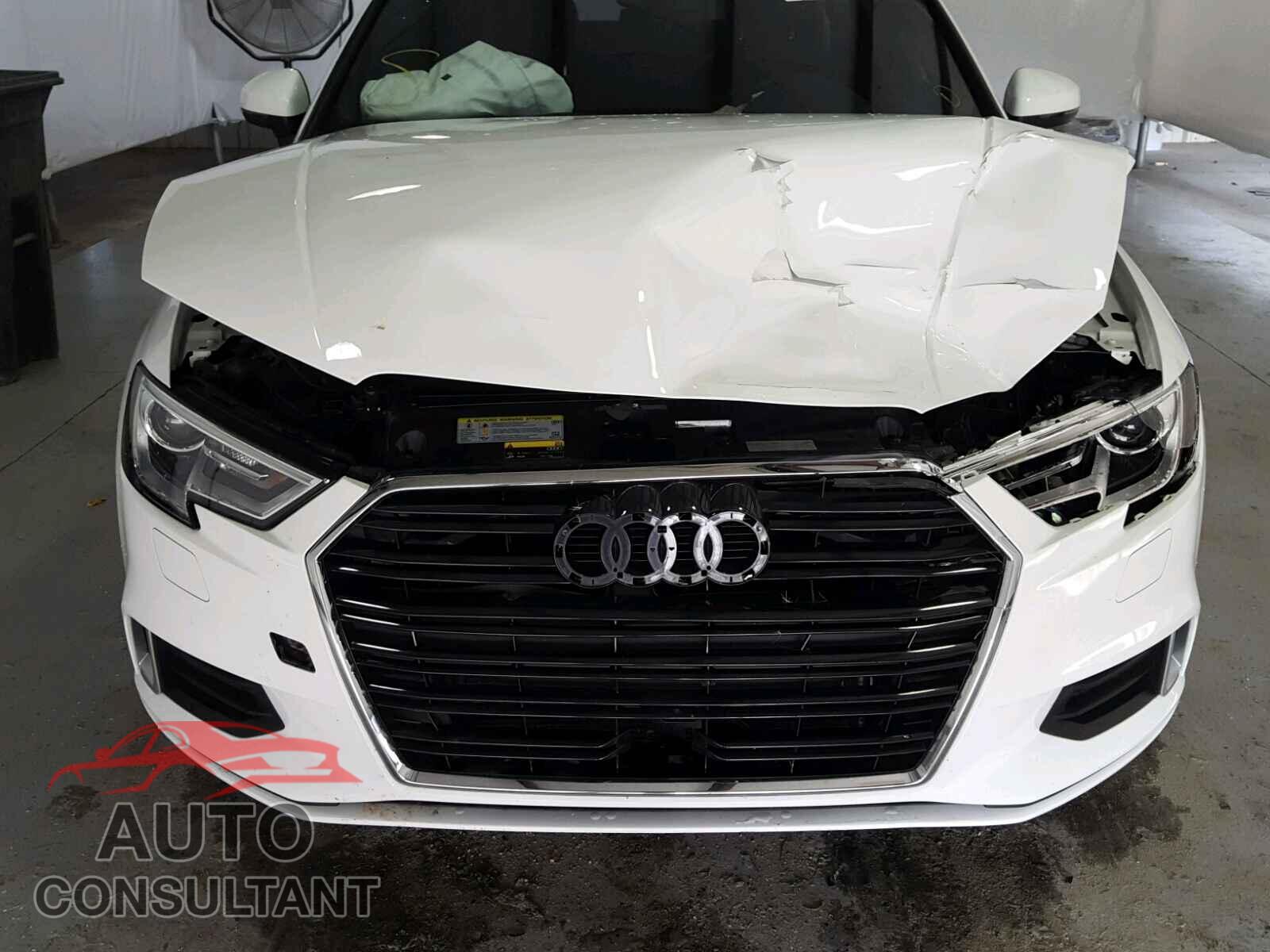 AUDI A3 2017 - WAUAUGFF4H1049623