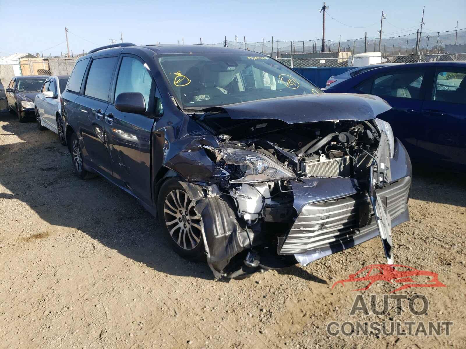 TOYOTA SIENNA 2019 - 5TDYZ3DC7KS992135