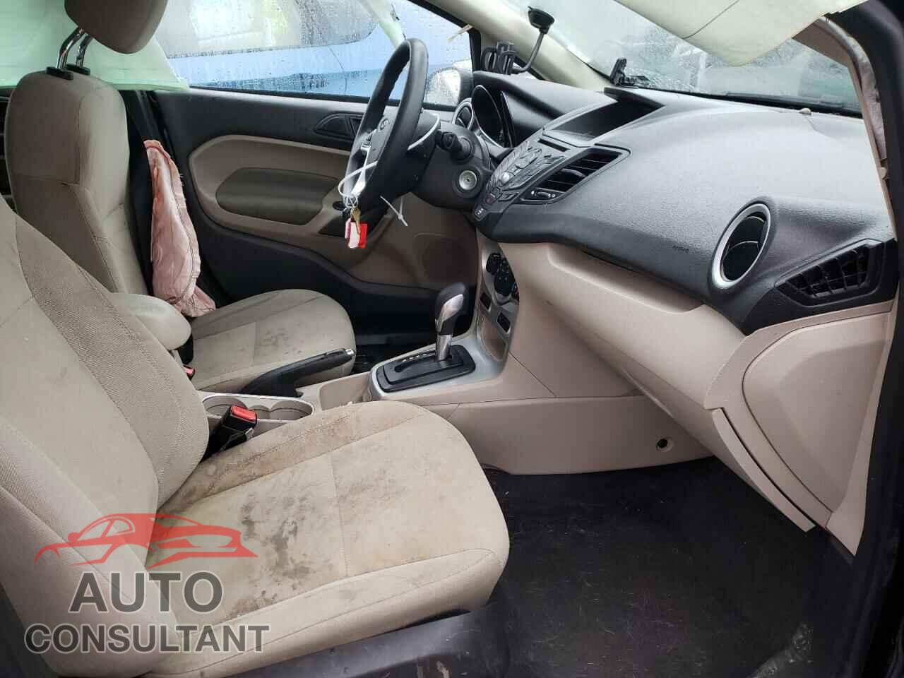 FORD FIESTA 2018 - 3FADP4EJ7JM112904