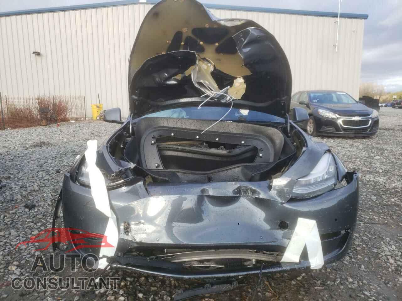 TESLA MODEL Y 2020 - 5YJYGDEF1LF001411