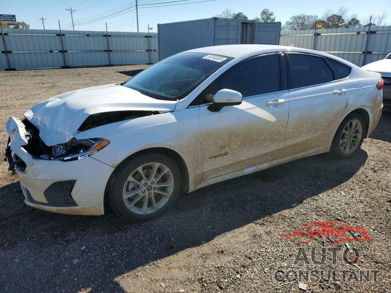FORD FUSION 2019 - 3FA6P0LU5KR242084