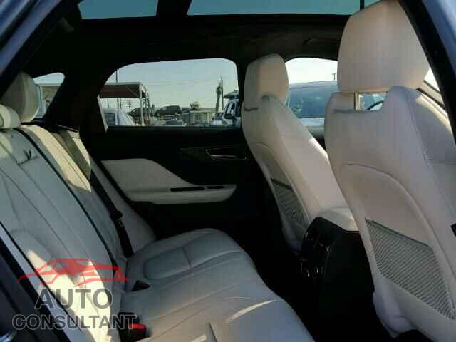 JAGUAR F-PACE 2017 - SADCP2BV8HA047560