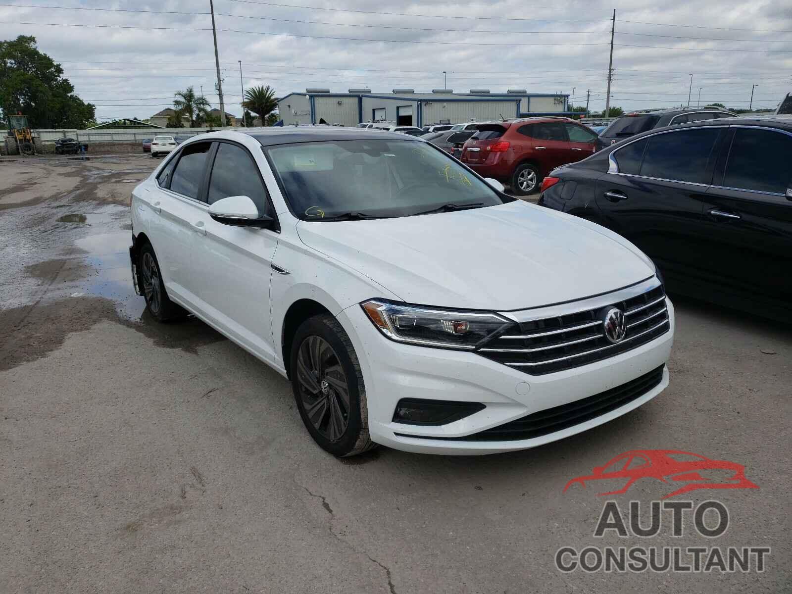VOLKSWAGEN JETTA 2019 - 3VWGB7BUXKM257276