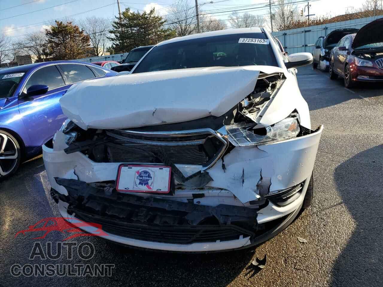 FORD TAURUS 2017 - 1FAHP2E85HG116733