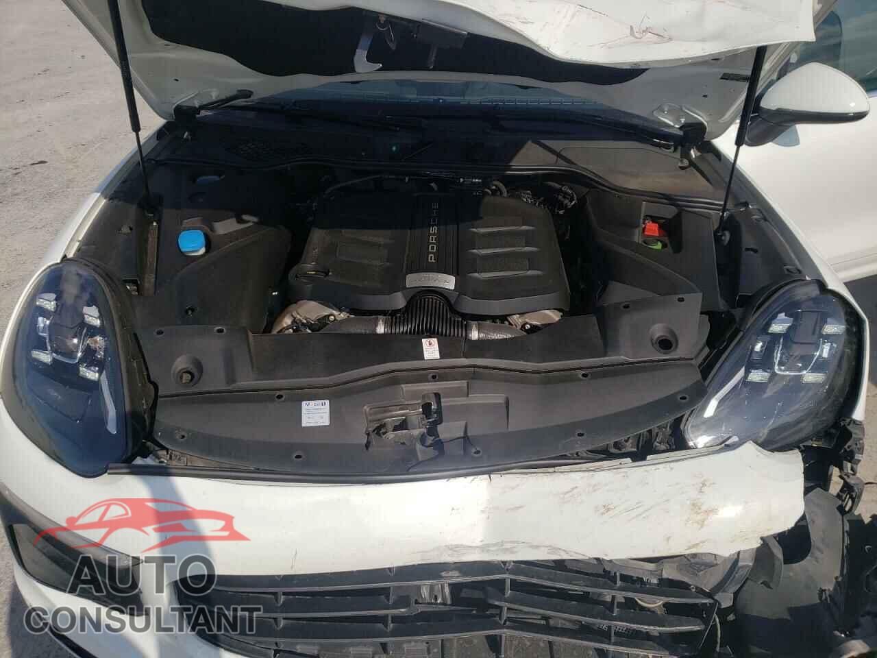PORSCHE CAYENNE 2017 - WP1AB2A26HLA51621