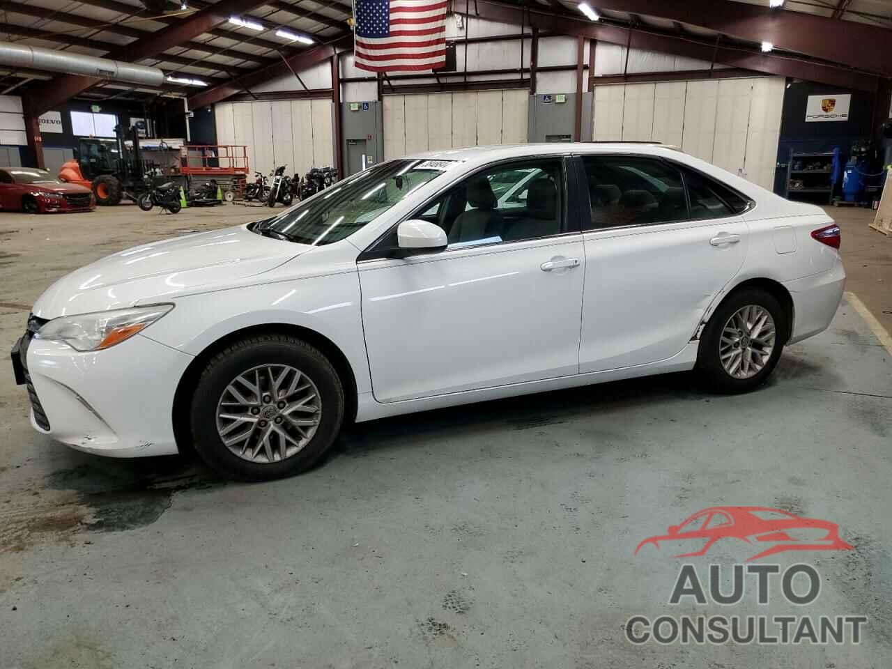 TOYOTA CAMRY 2016 - 4T4BF1FK5GR548957