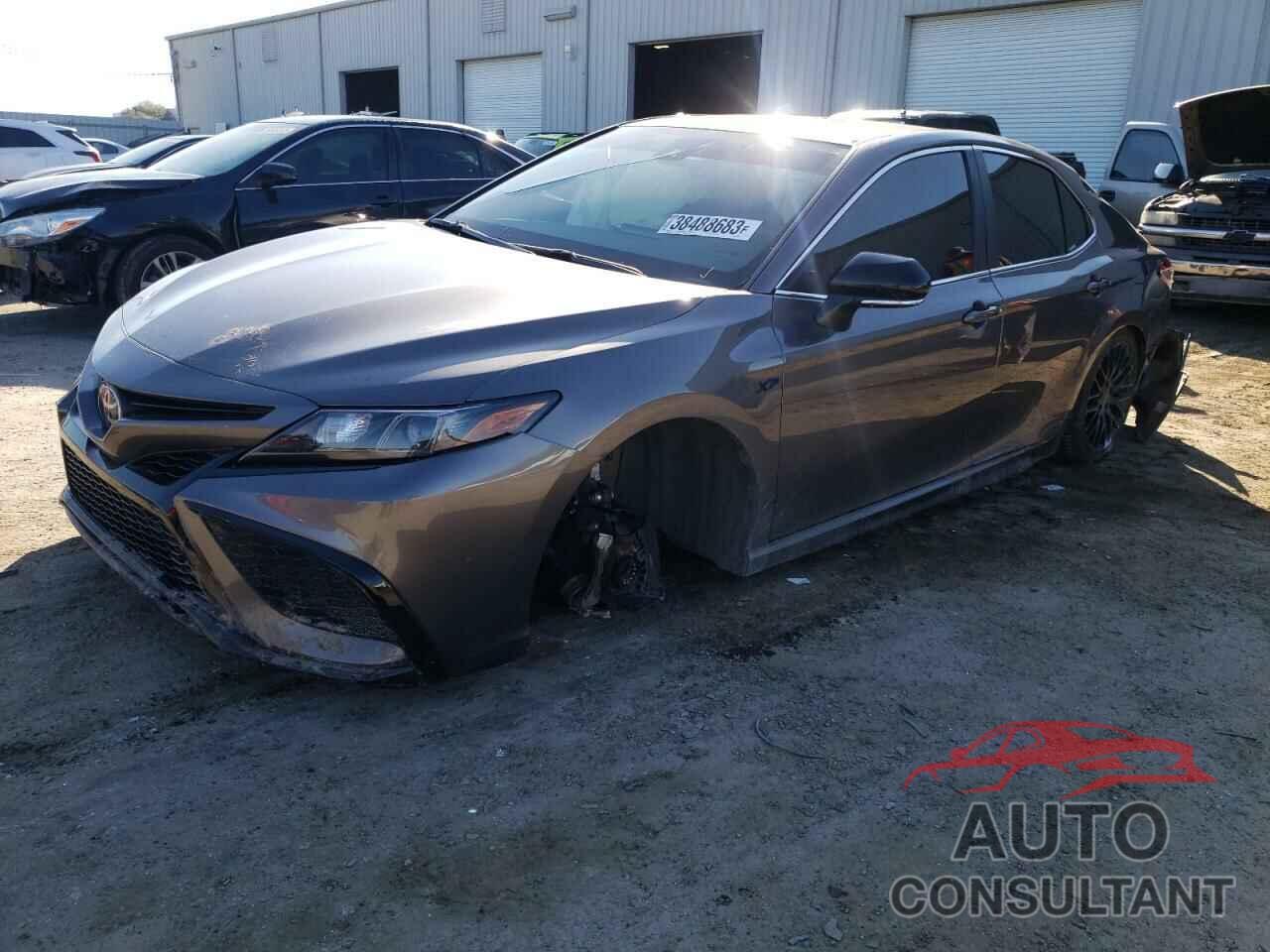 TOYOTA CAMRY 2022 - 4T1G11AK6NU630781