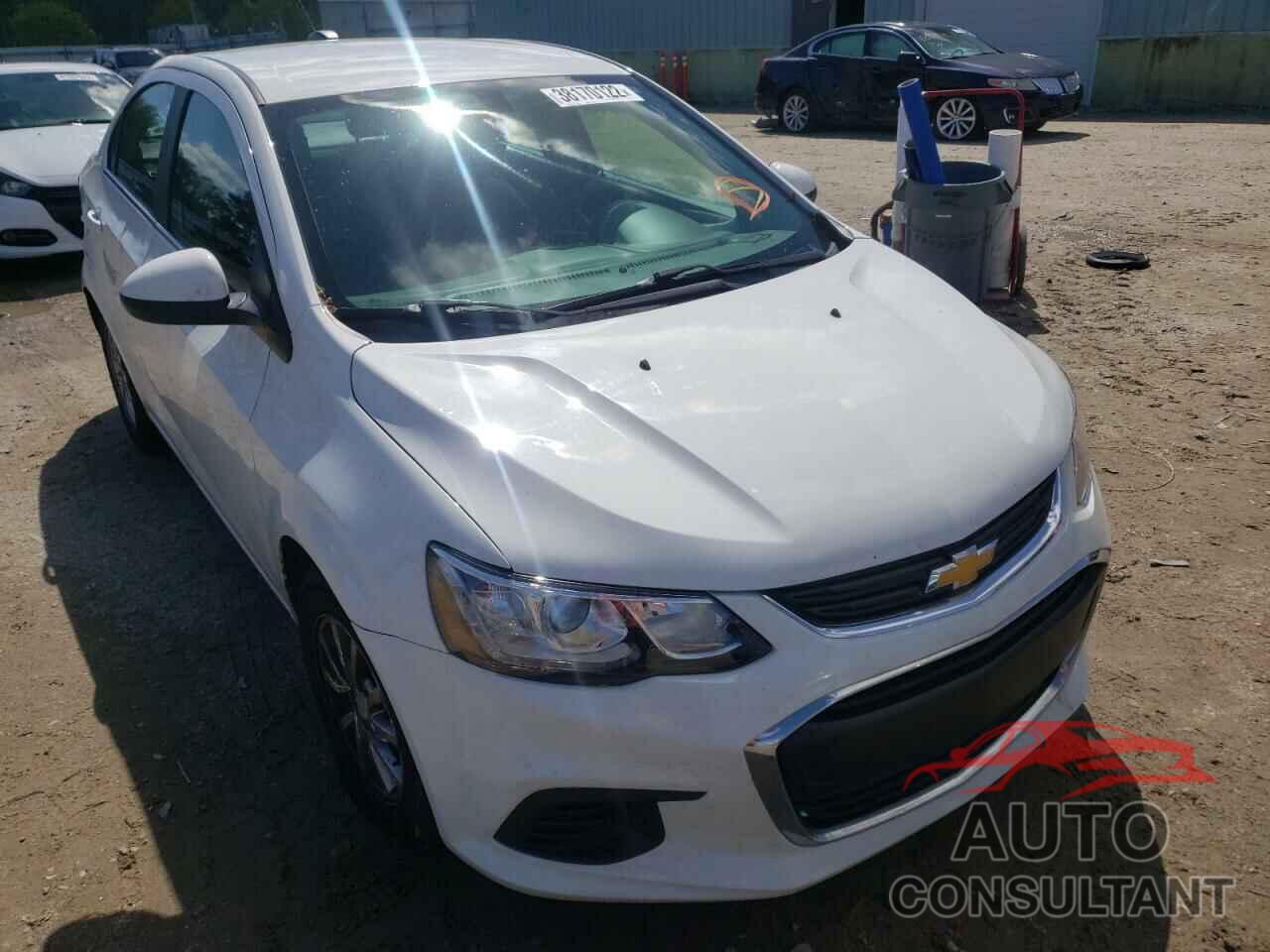 CHEVROLET SONIC 2017 - 1G1JD5SHXH4108485