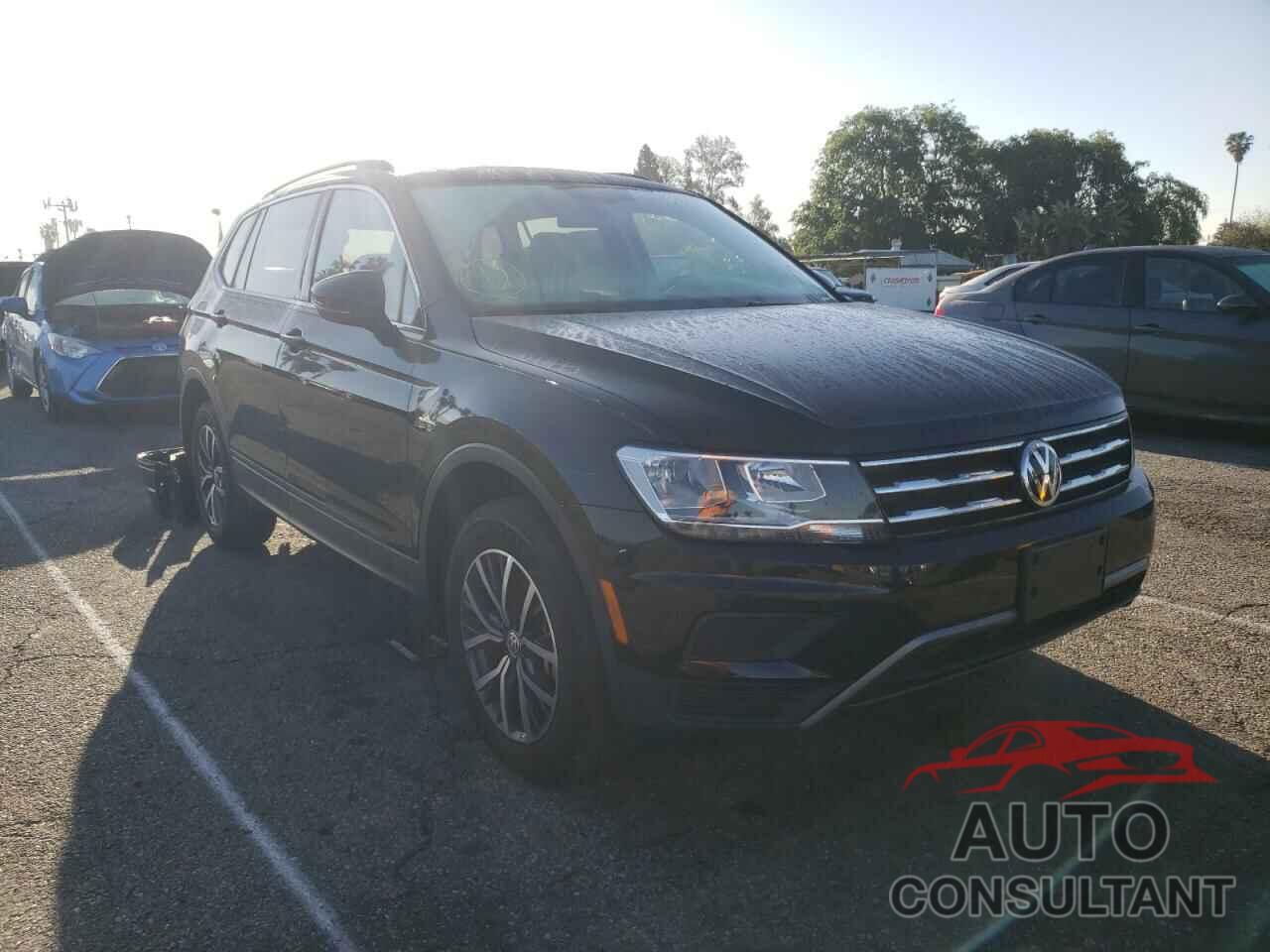 VOLKSWAGEN TIGUAN 2019 - 3VV3B7AX8KM197965