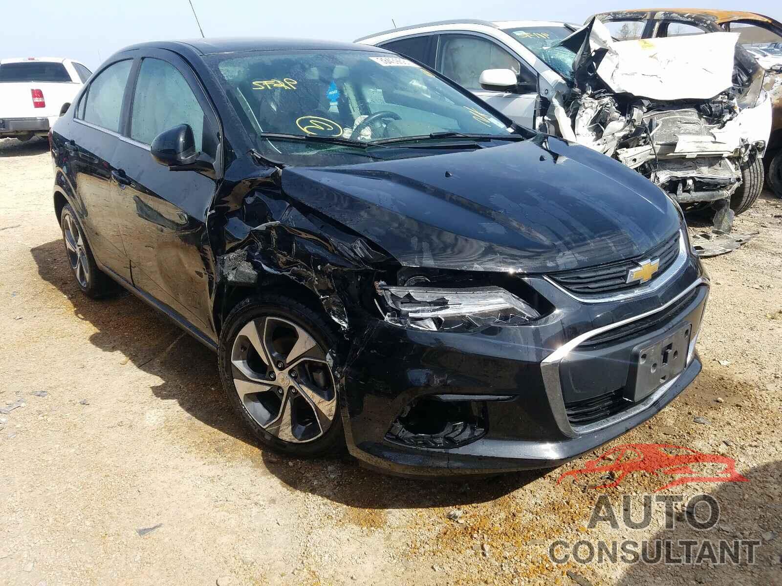 CHEVROLET SONIC 2018 - 1G1JF5SB7J4136157
