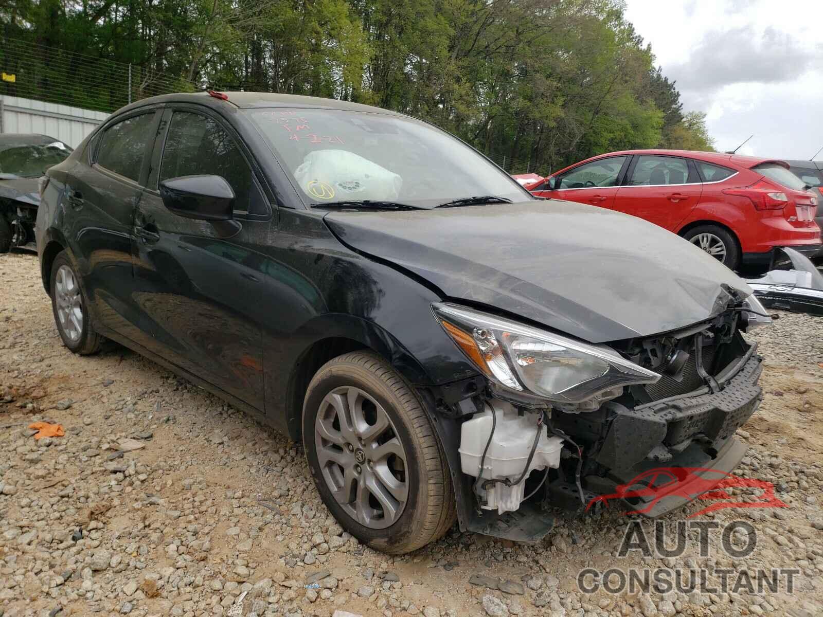 TOYOTA YARIS 2018 - 3MYDLBYV0JY327575