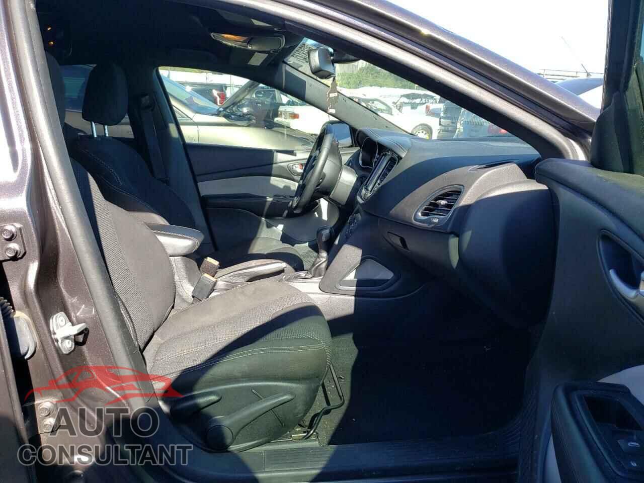DODGE DART 2016 - 1C3CDFBB1GD752364