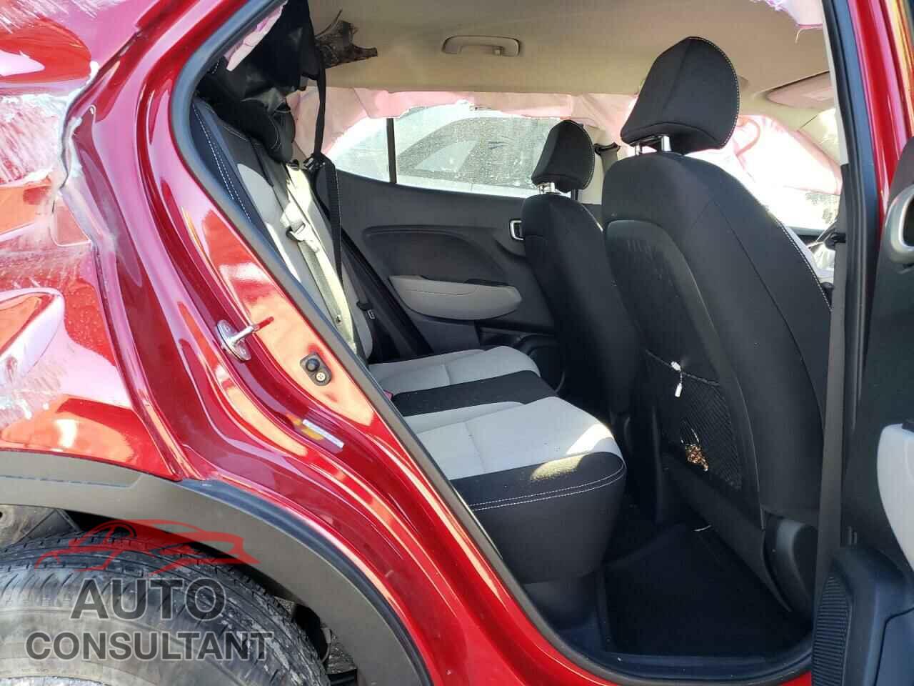 HYUNDAI VENUE 2020 - KMHRC8A32LU027960