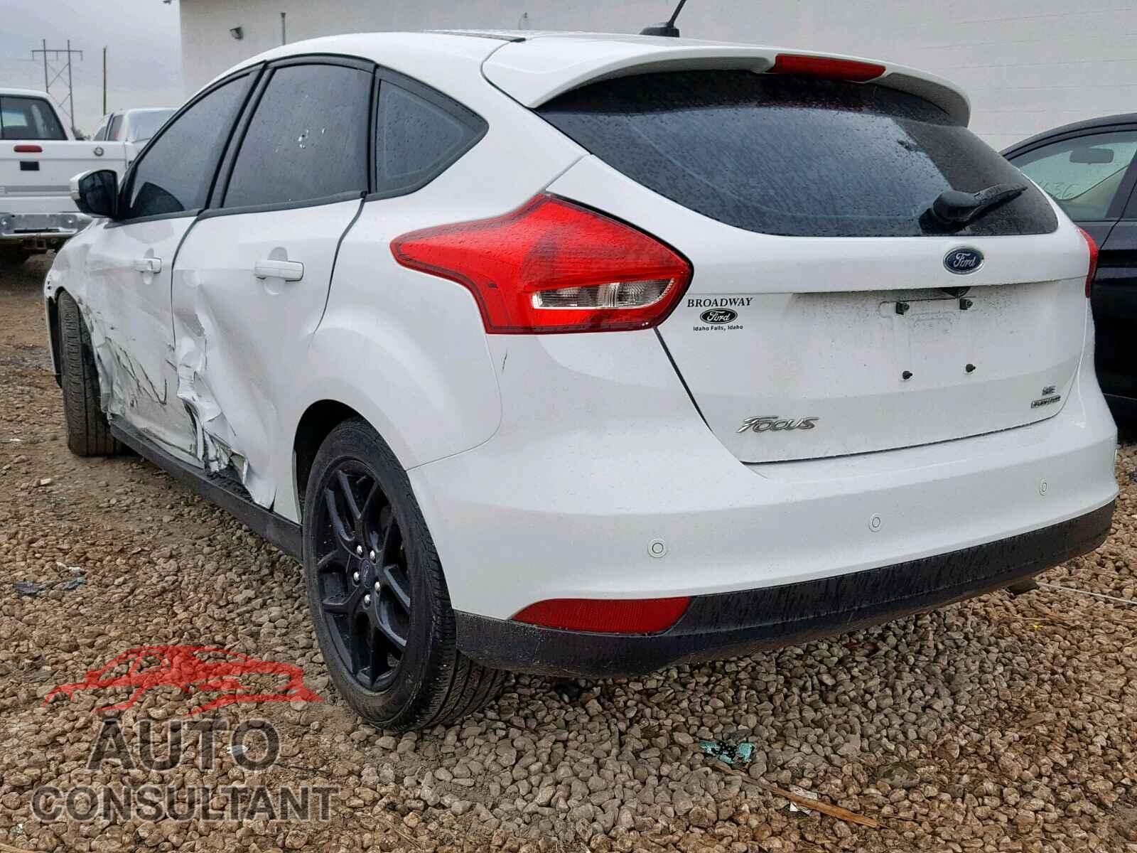 FORD FOCUS SE 2016 - SHHFK7H34LU415516