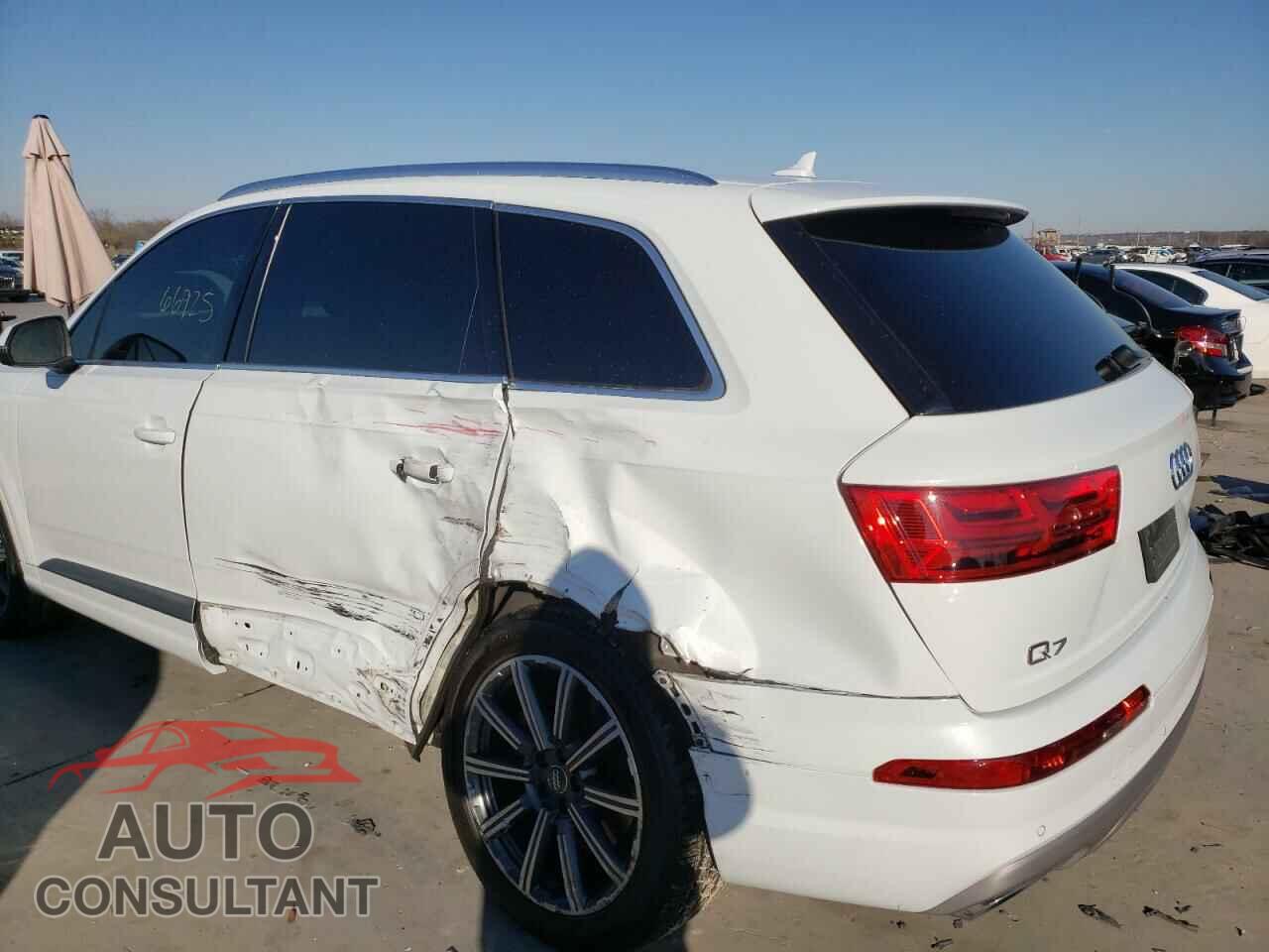 AUDI Q7 2017 - WA1LAAF75HD025611