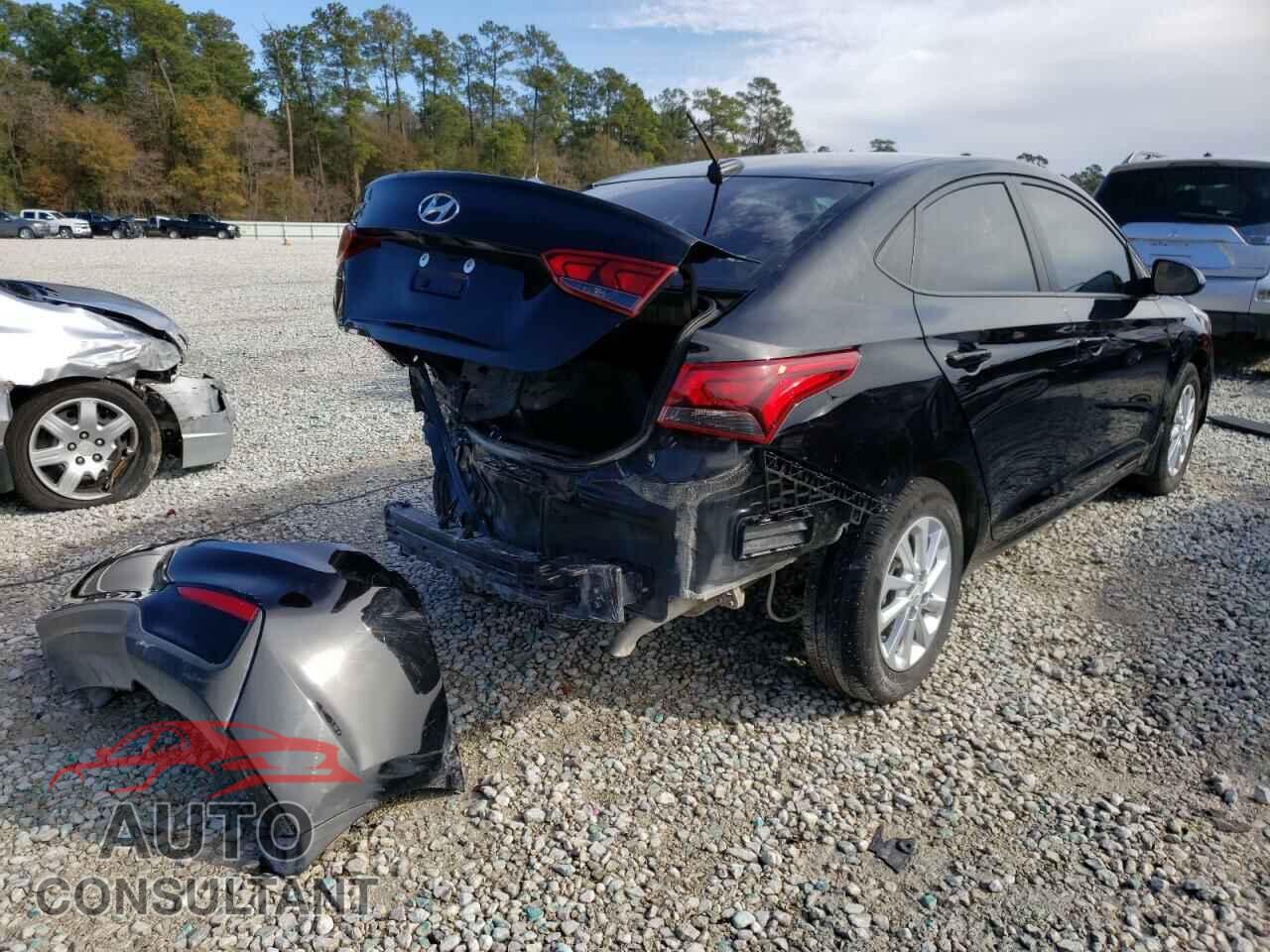 HYUNDAI ACCENT 2018 - 3KPC24A30JE026095