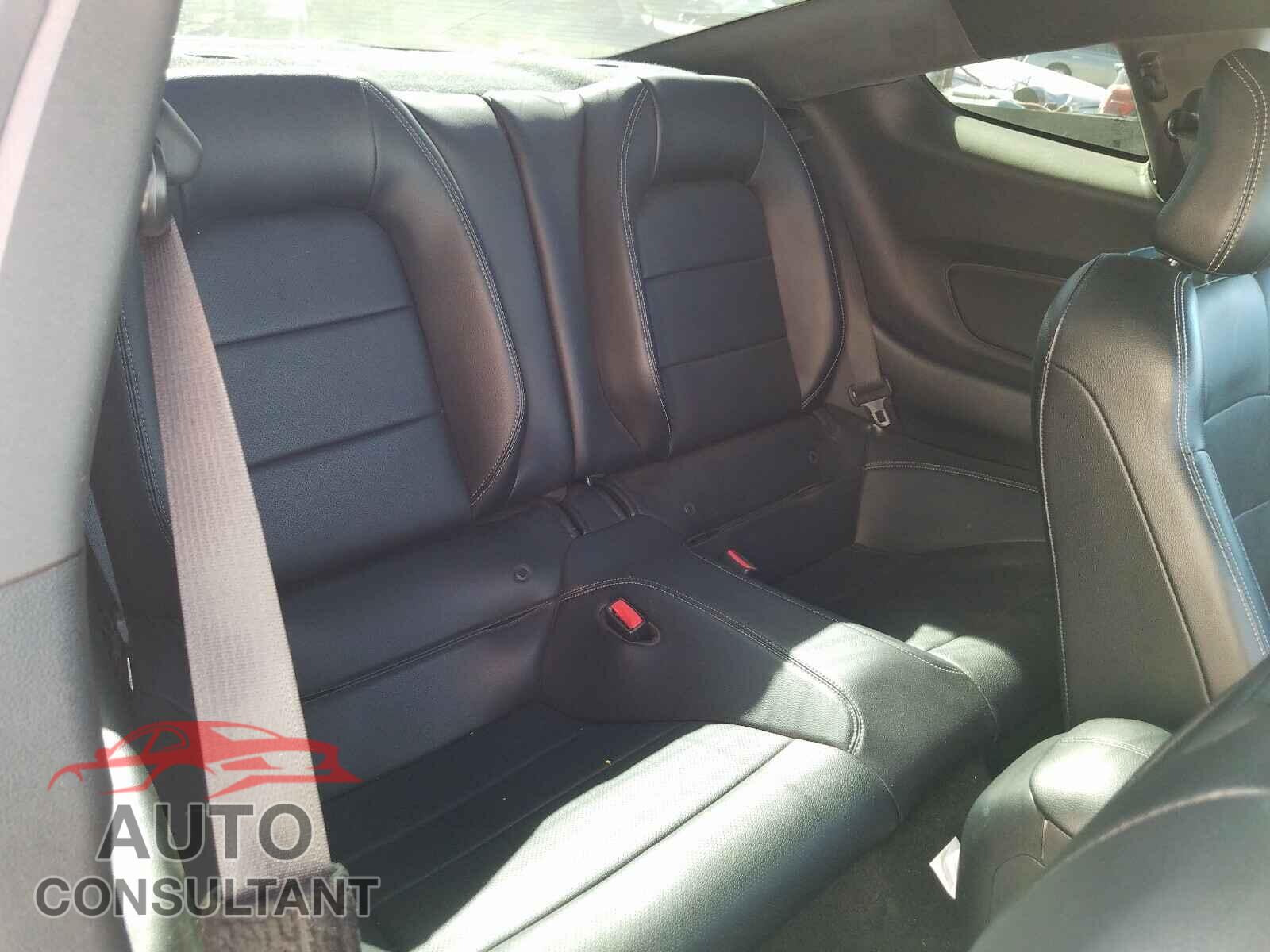 FORD MUSTANG 2016 - 1FA6P8TH4G5279557