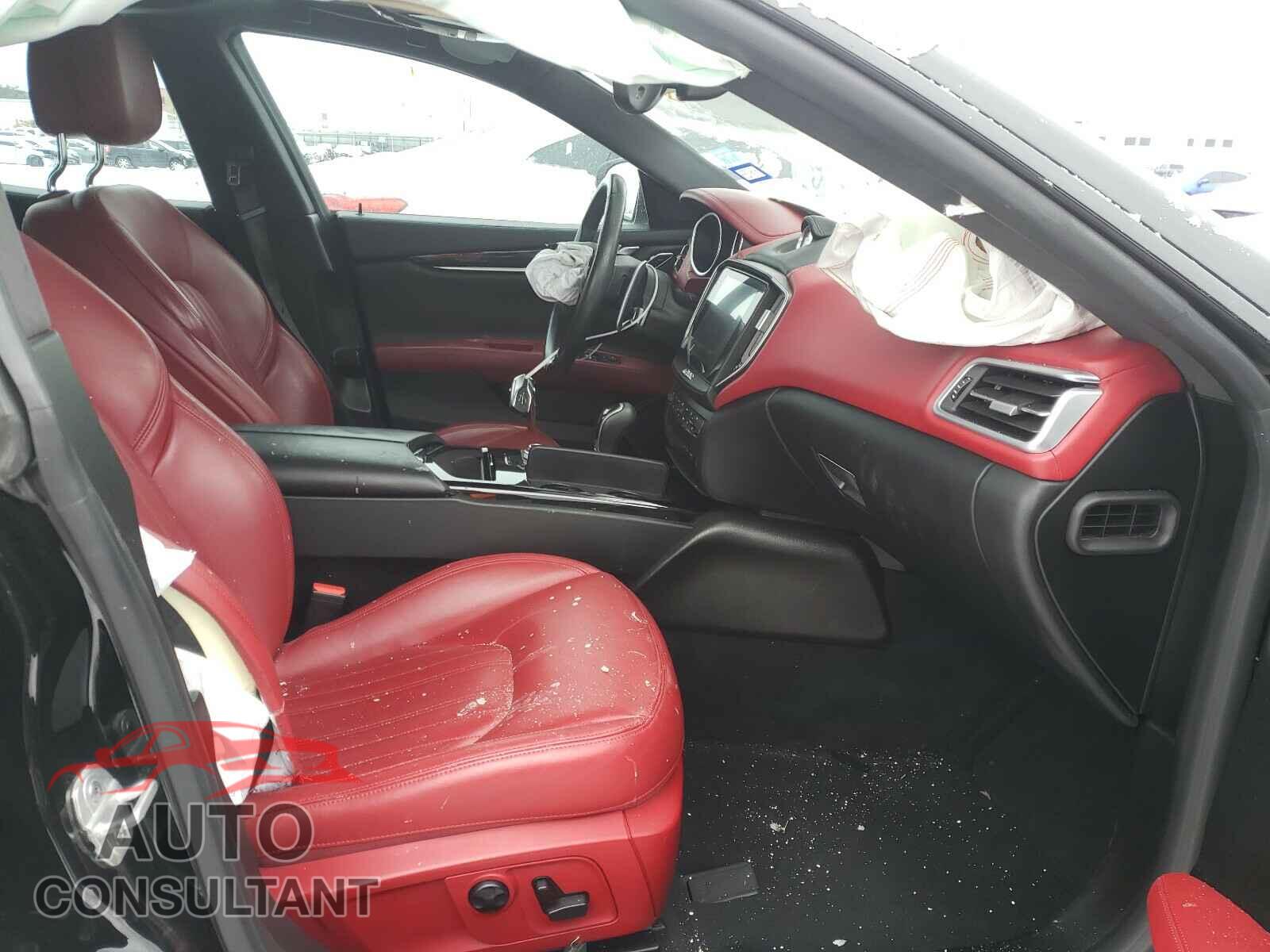 MASERATI ALL MODELS 2017 - ZAM57RSS5H1220871