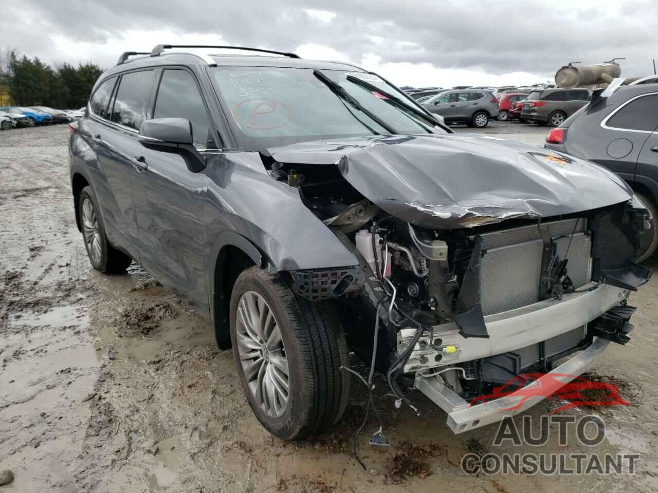 TOYOTA HIGHLANDER 2021 - 5TDFZRBHXMS118471