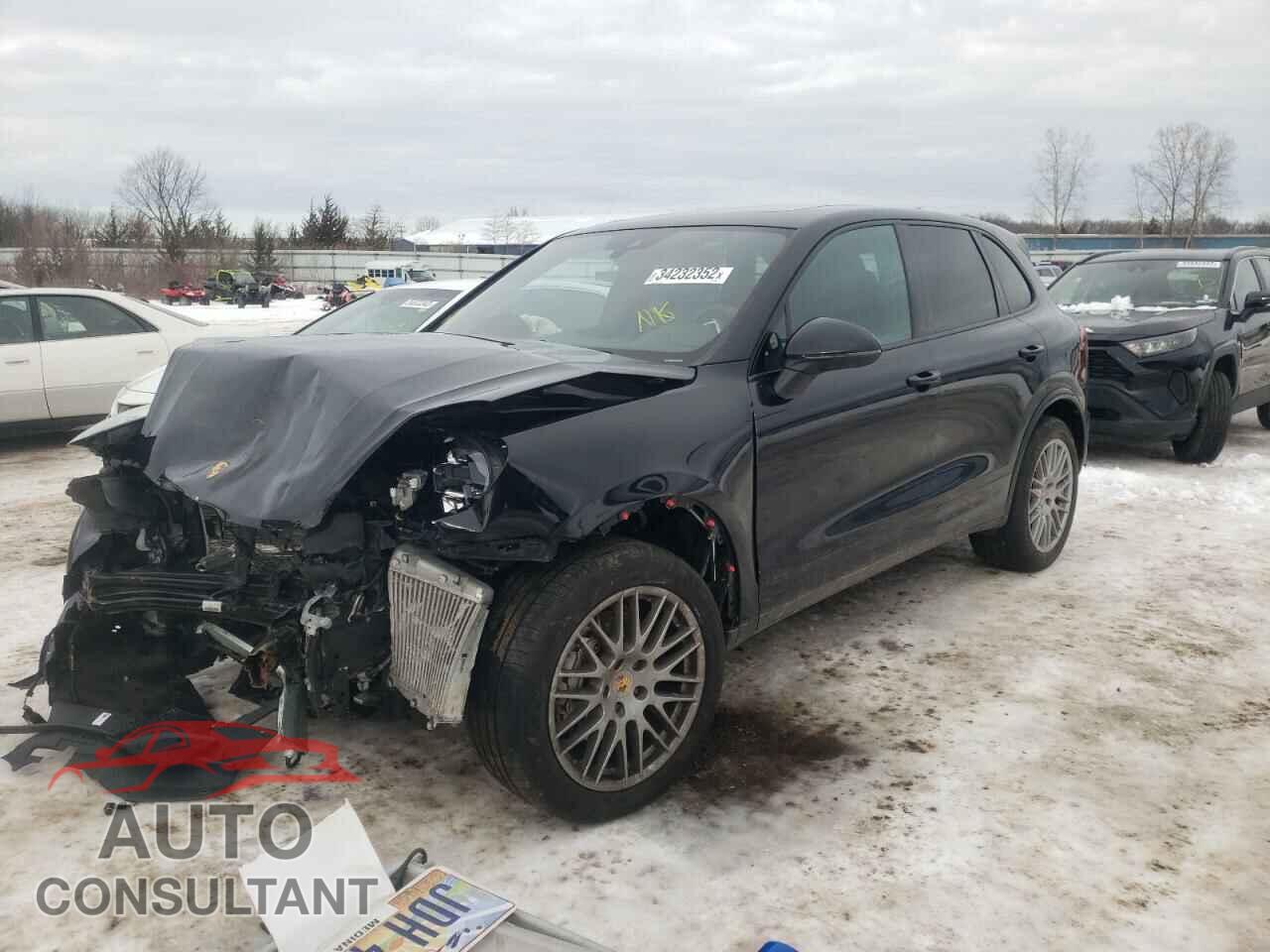 PORSCHE CAYENNE 2018 - WP1AB2A21JLA60488