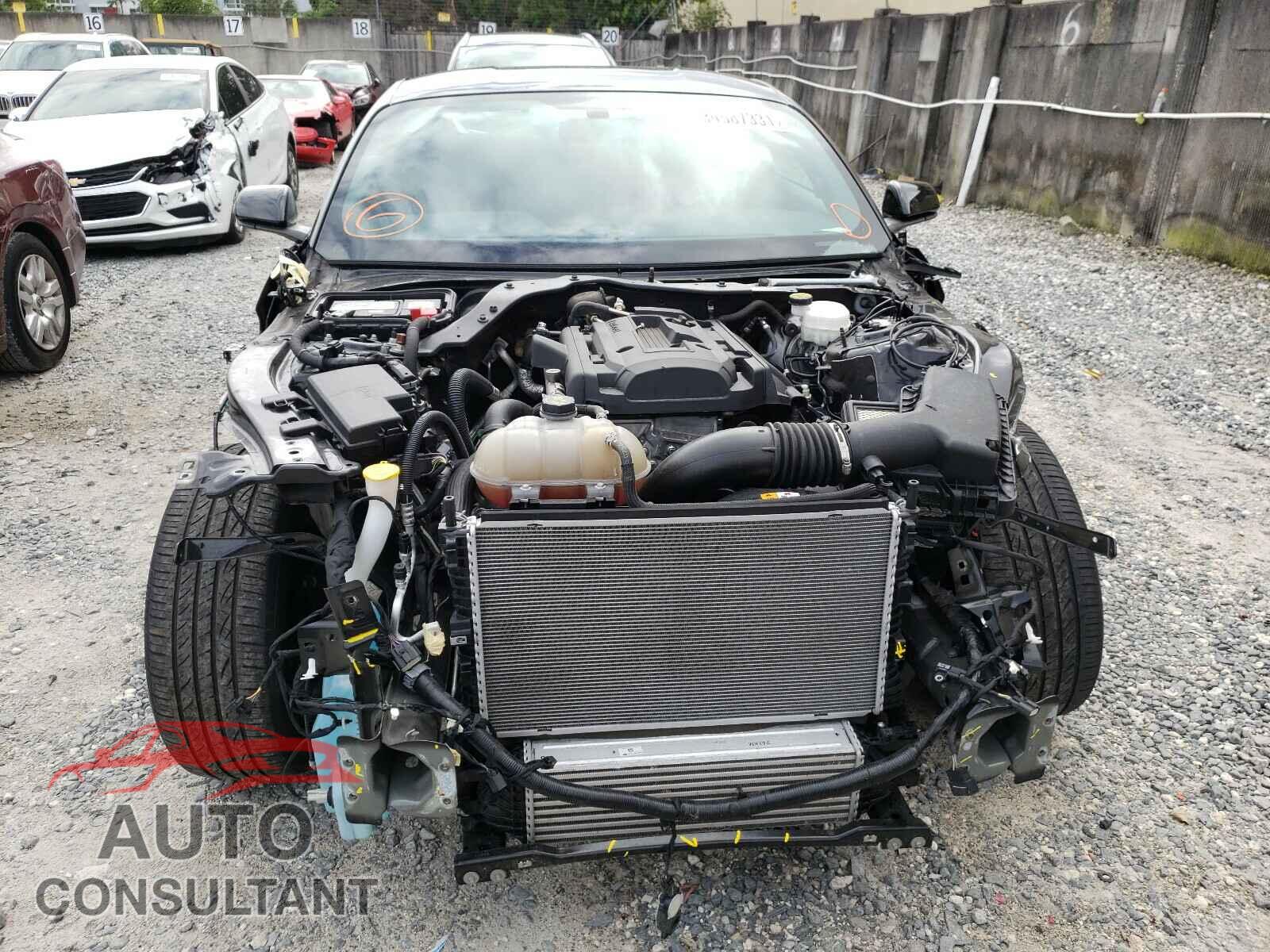 FORD MUSTANG 2018 - 1FA6P8TH7J5107109