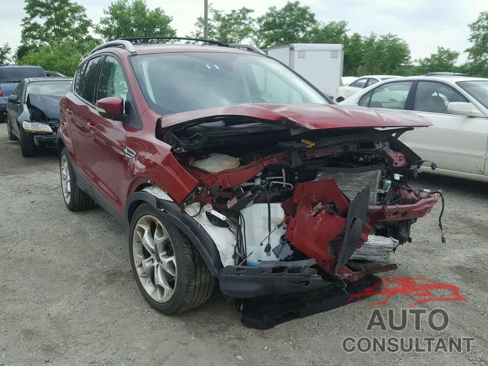 FORD ESCAPE 2015 - 1FMCU9J97FUB69335