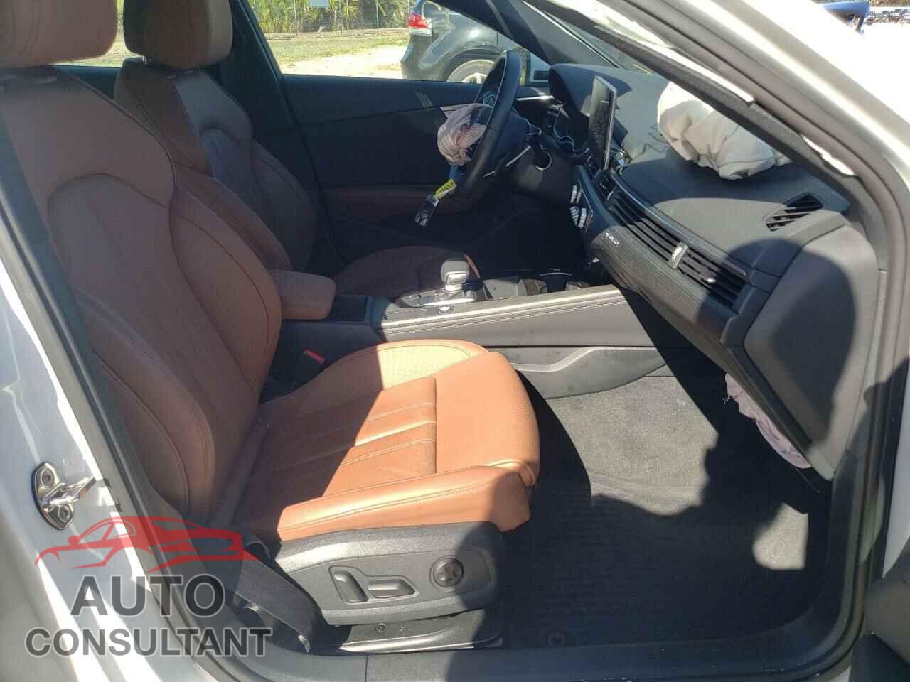 AUDI A4 2020 - WAUENAF41LA044933