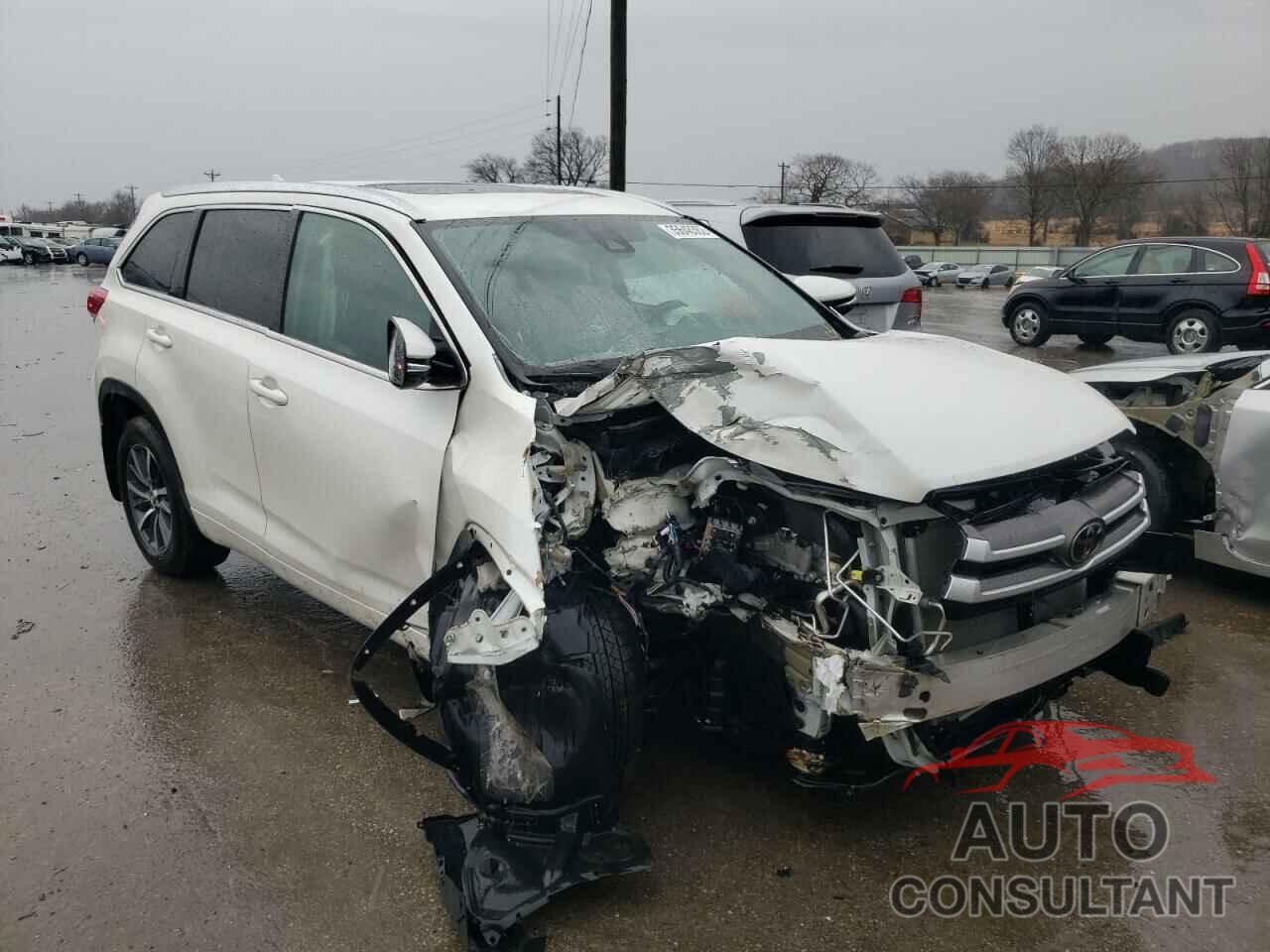 TOYOTA HIGHLANDER 2018 - 5TDJZRFHXJS887519