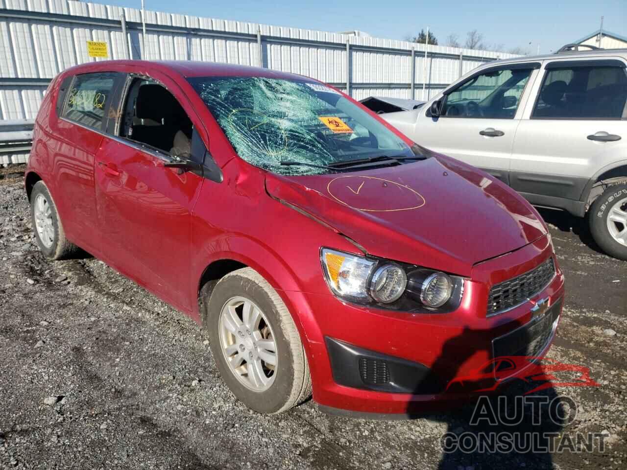 CHEVROLET SONIC 2016 - 1G1JC6SG4G4116094