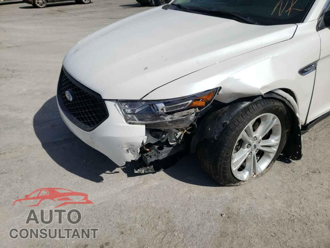 FORD TAURUS 2017 - 1FAHP2E8XHG125945