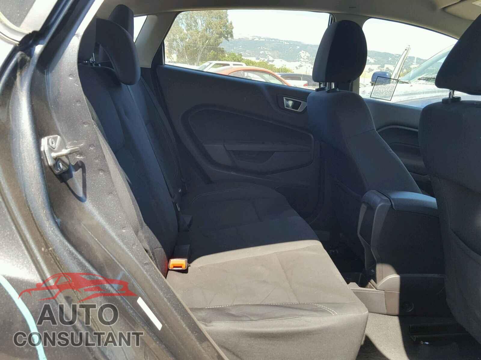 FORD FIESTA 2015 - 3FADP4EJ7FM105961